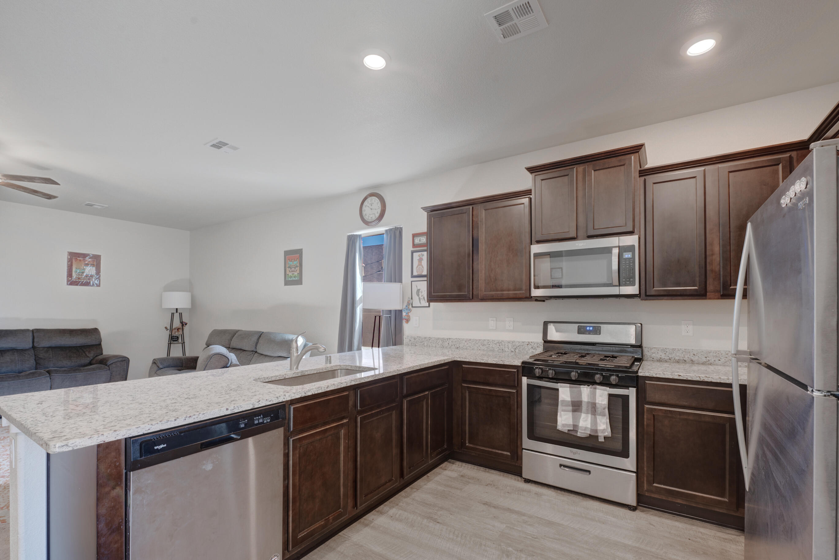 3421 Oregon Trail Road NE