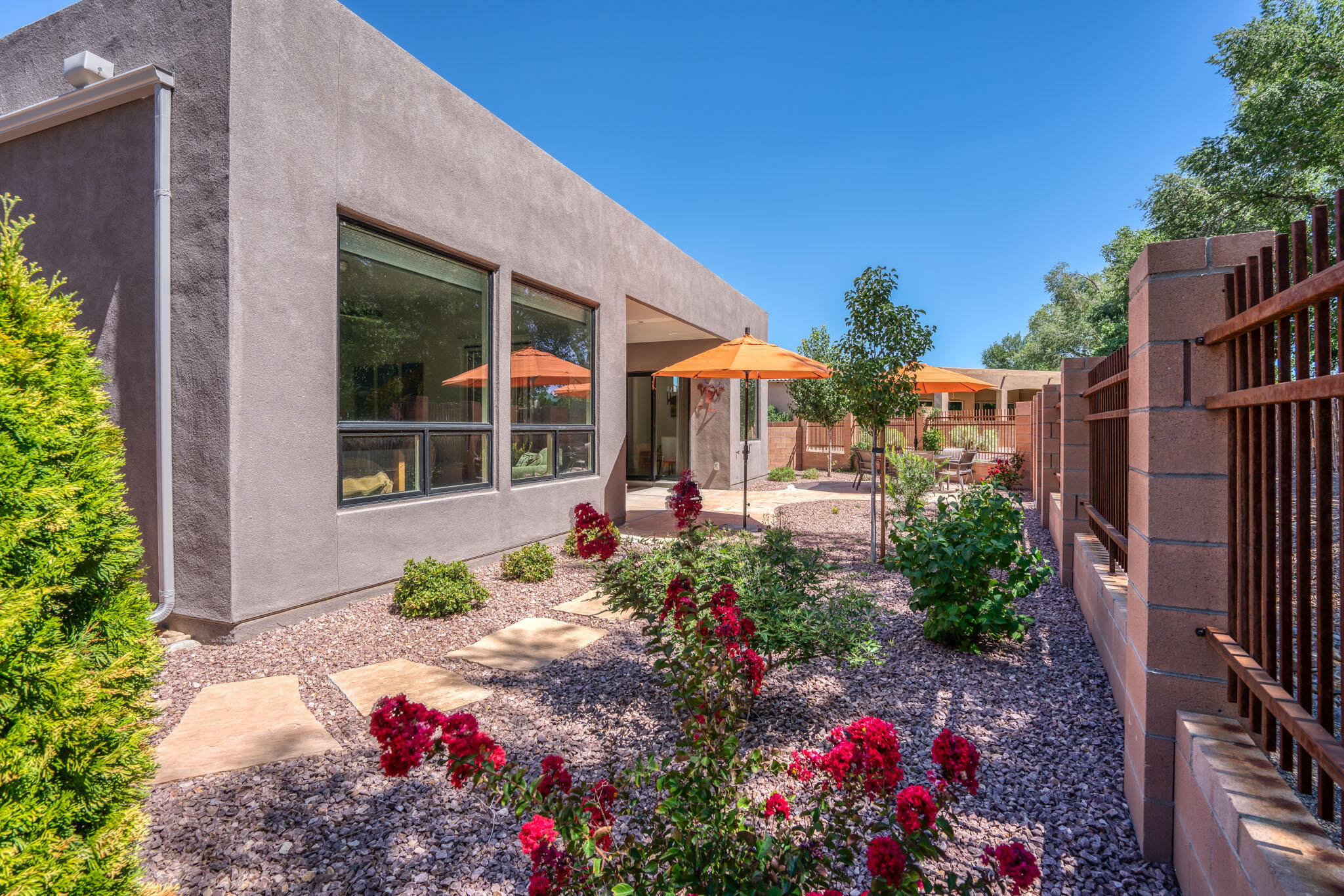 2704 Puerta Del Bosque Lane NW