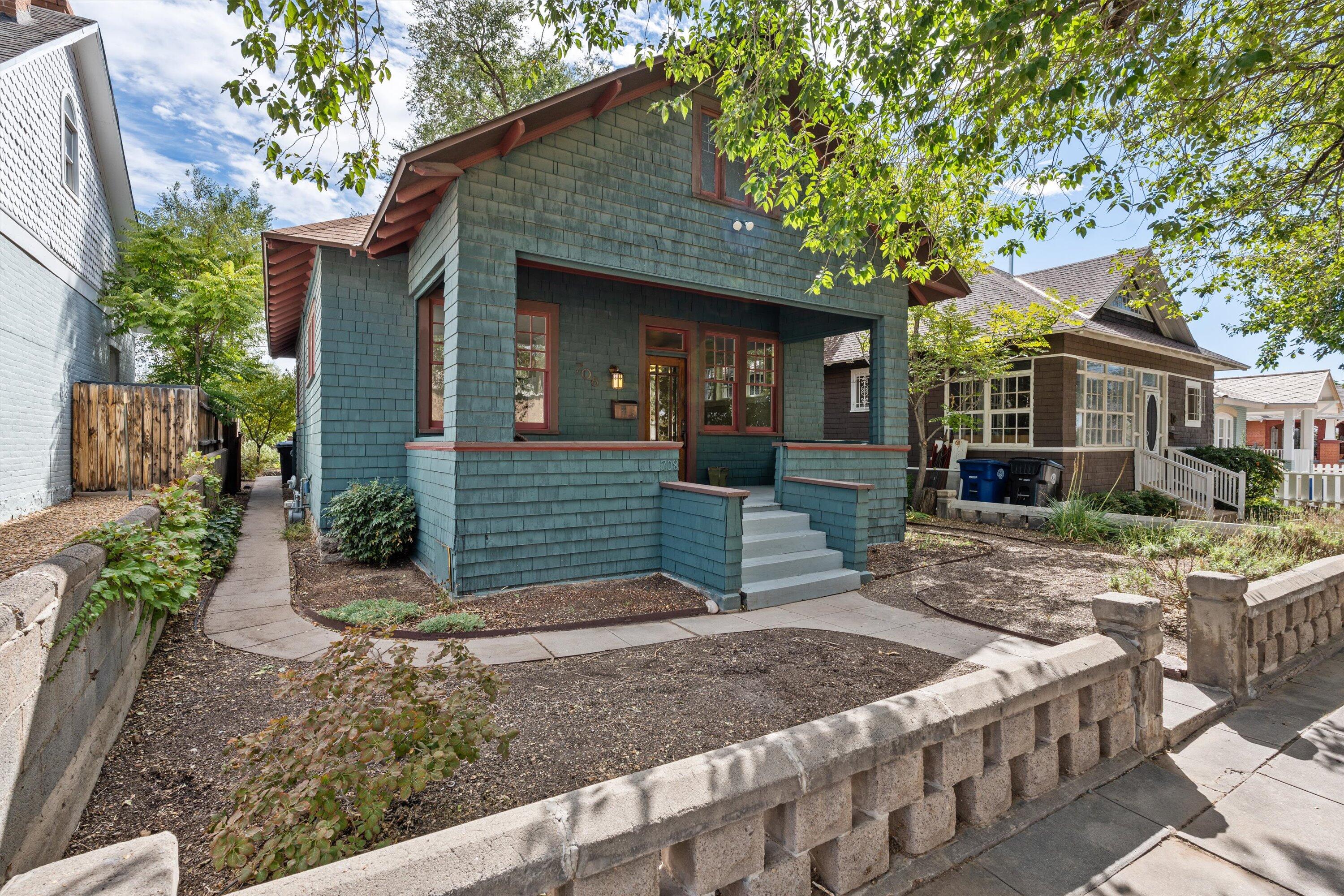 708 Walter Street SE