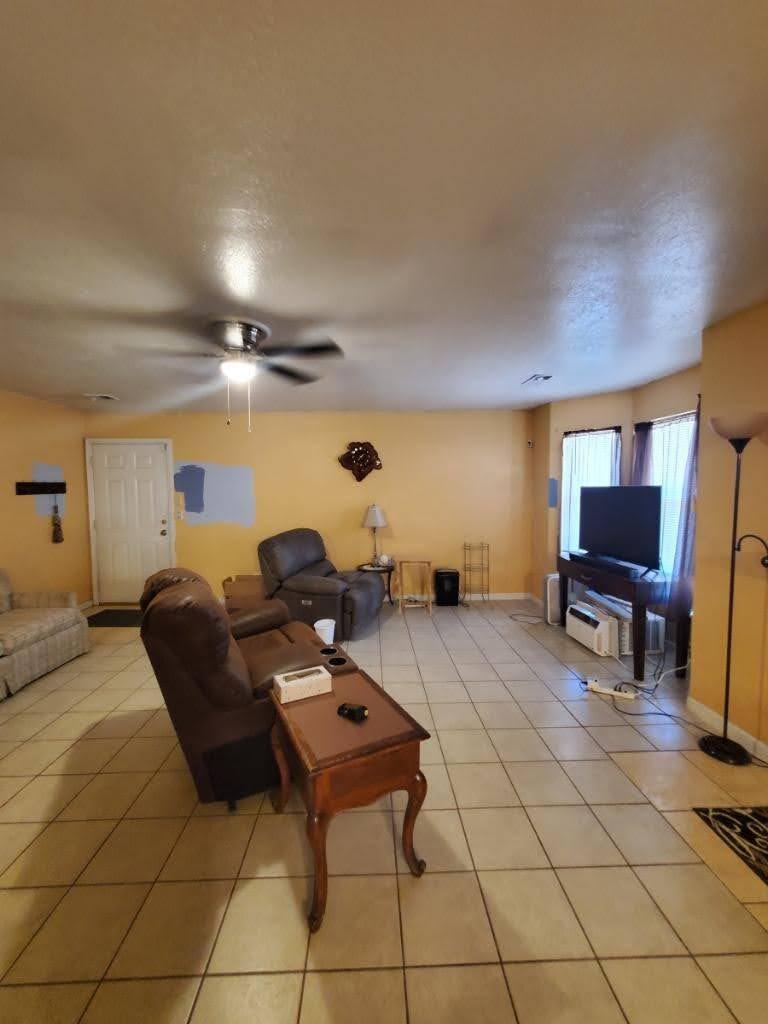 302 S 3rd St Street