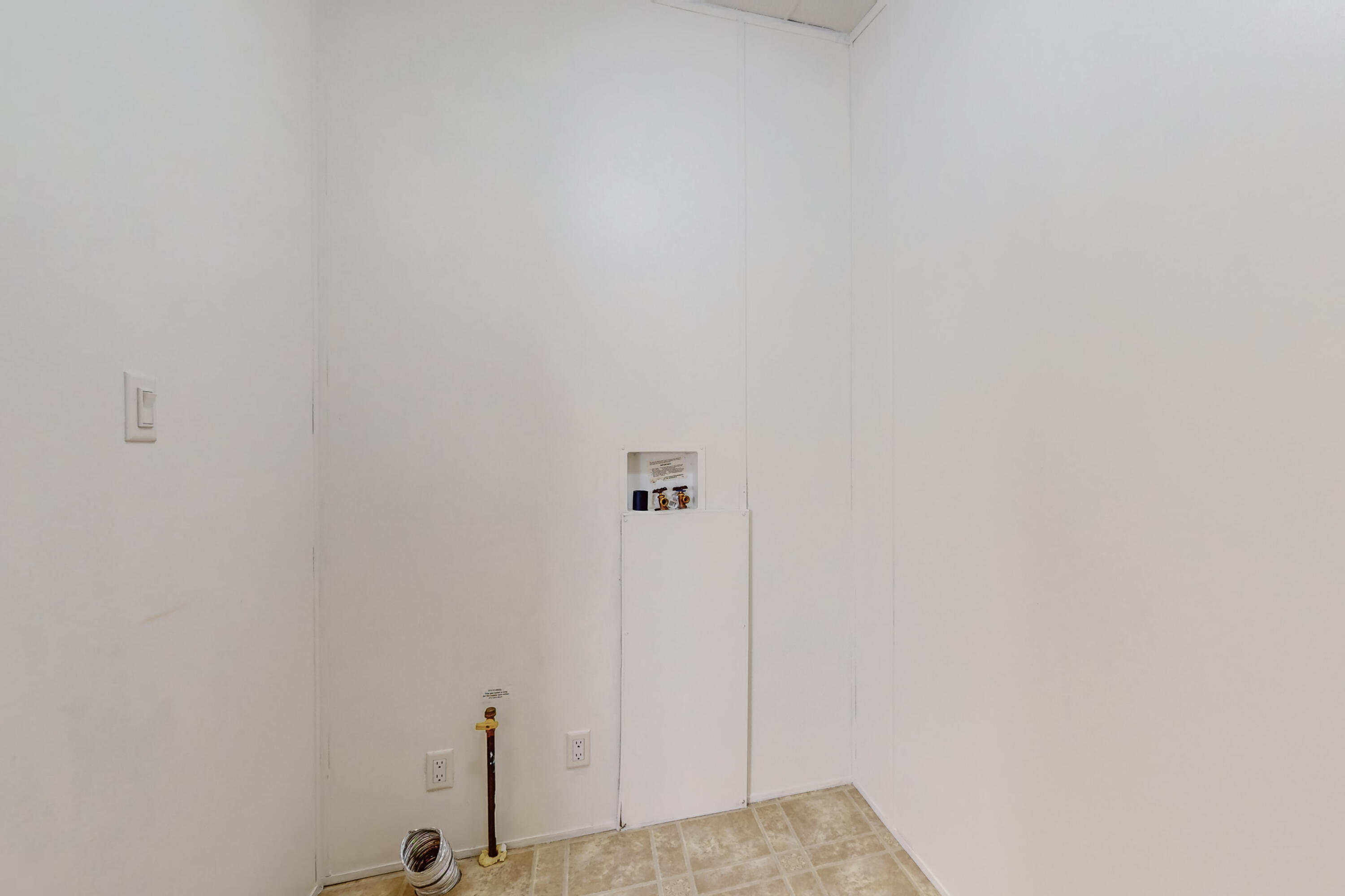 5828 Isleta Boulevard SW Unit: B