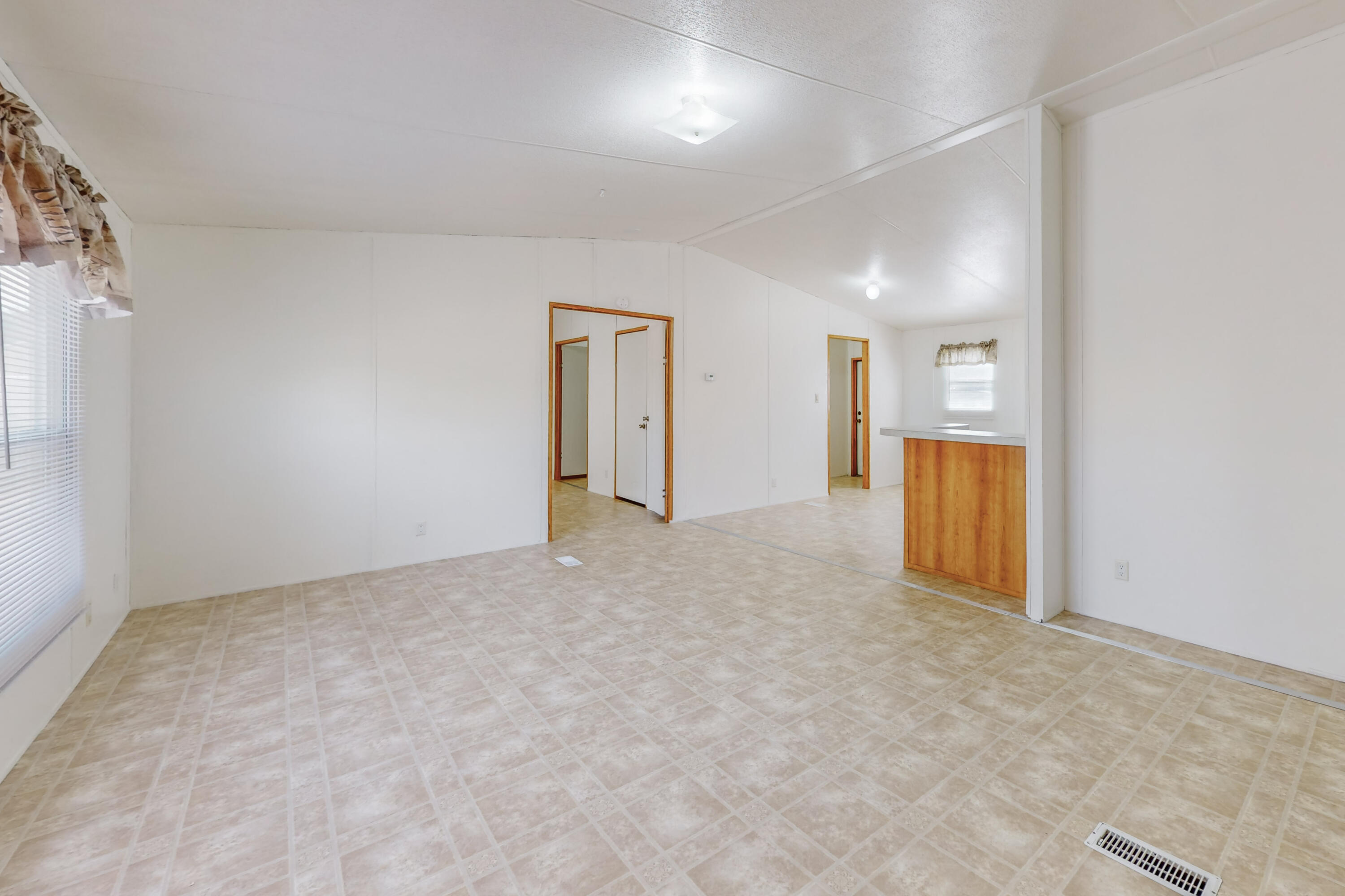 5828 Isleta Boulevard SW Unit: B
