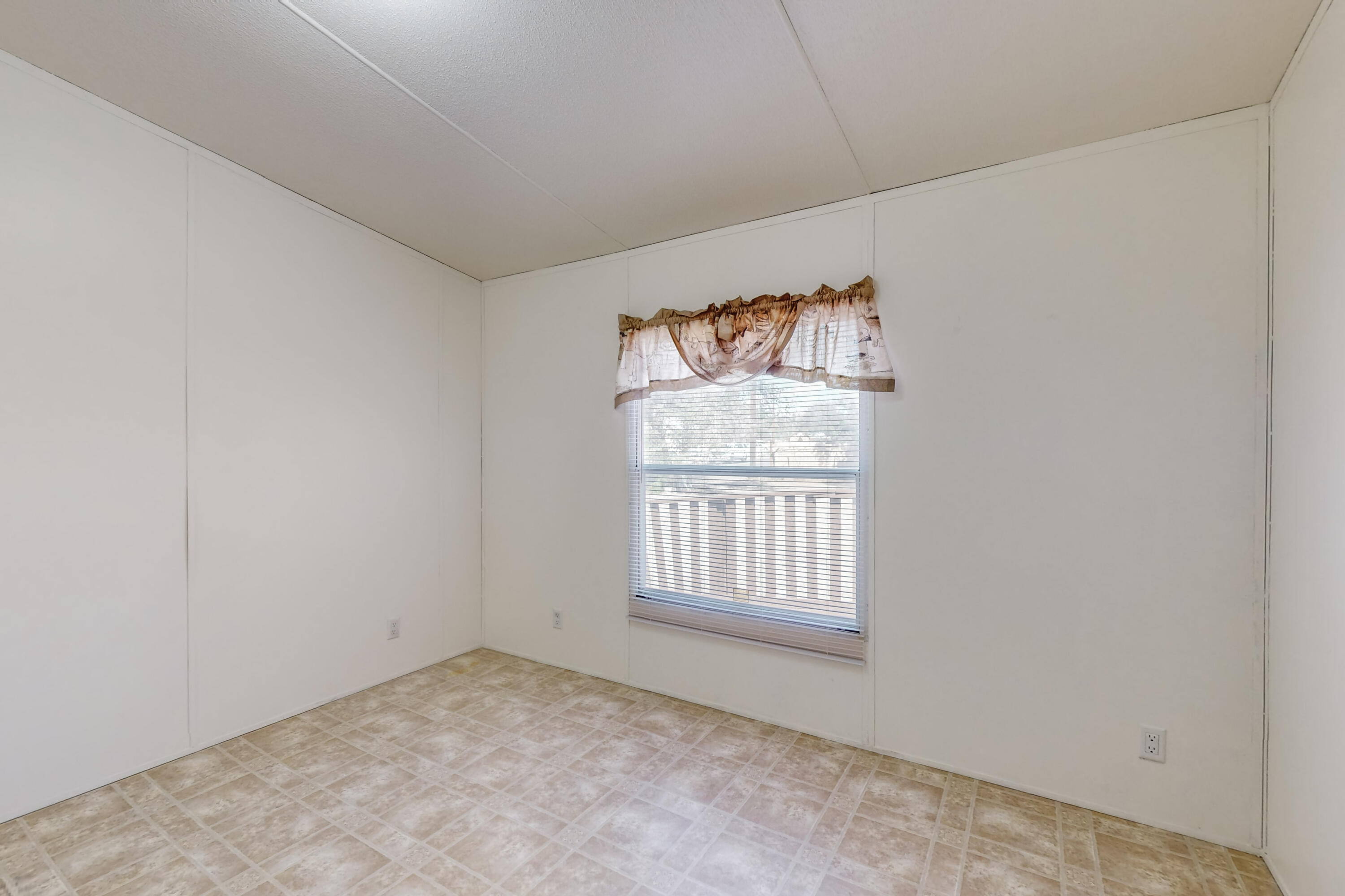 5828 Isleta Boulevard SW Unit: B