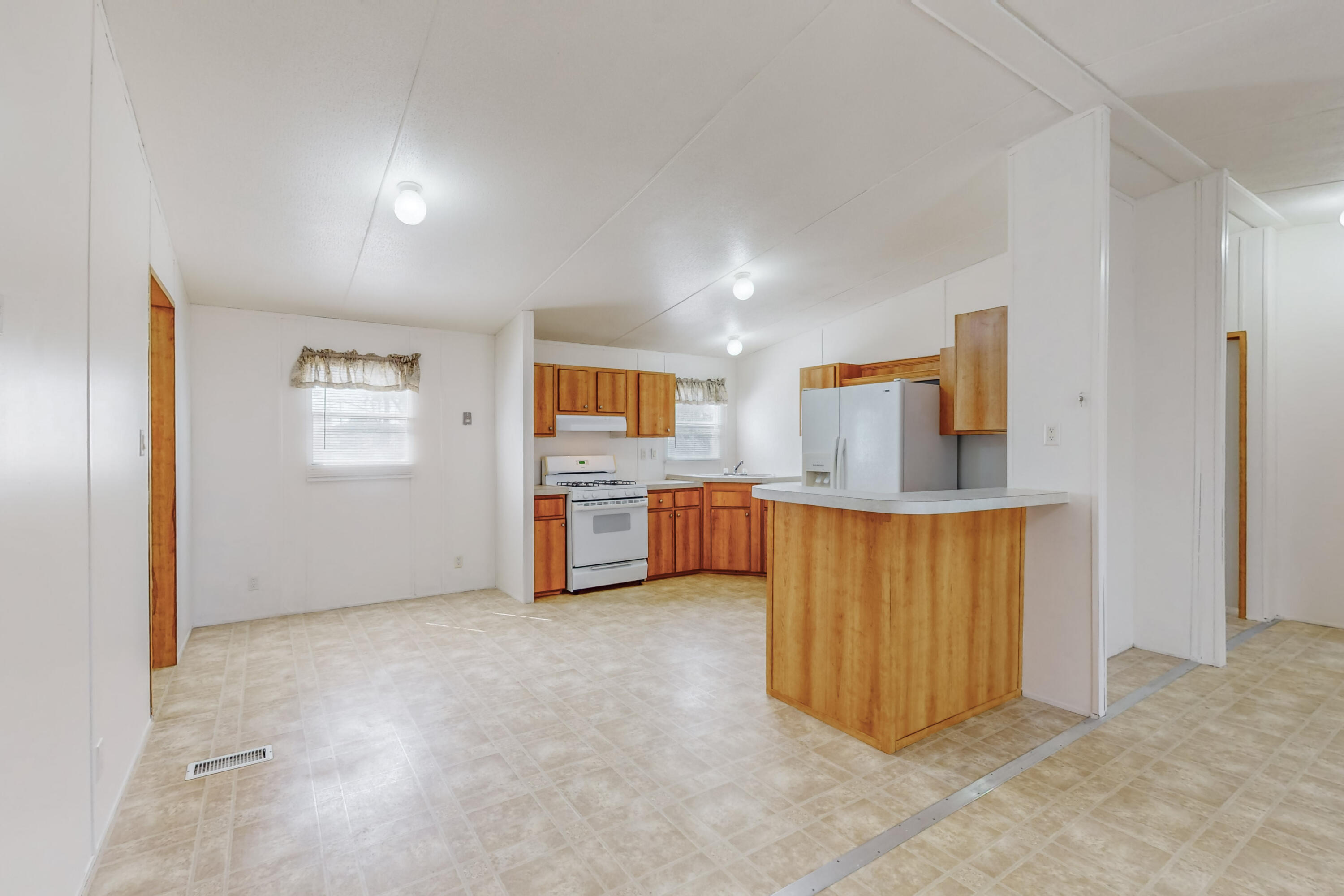 5828 Isleta Boulevard SW Unit: B
