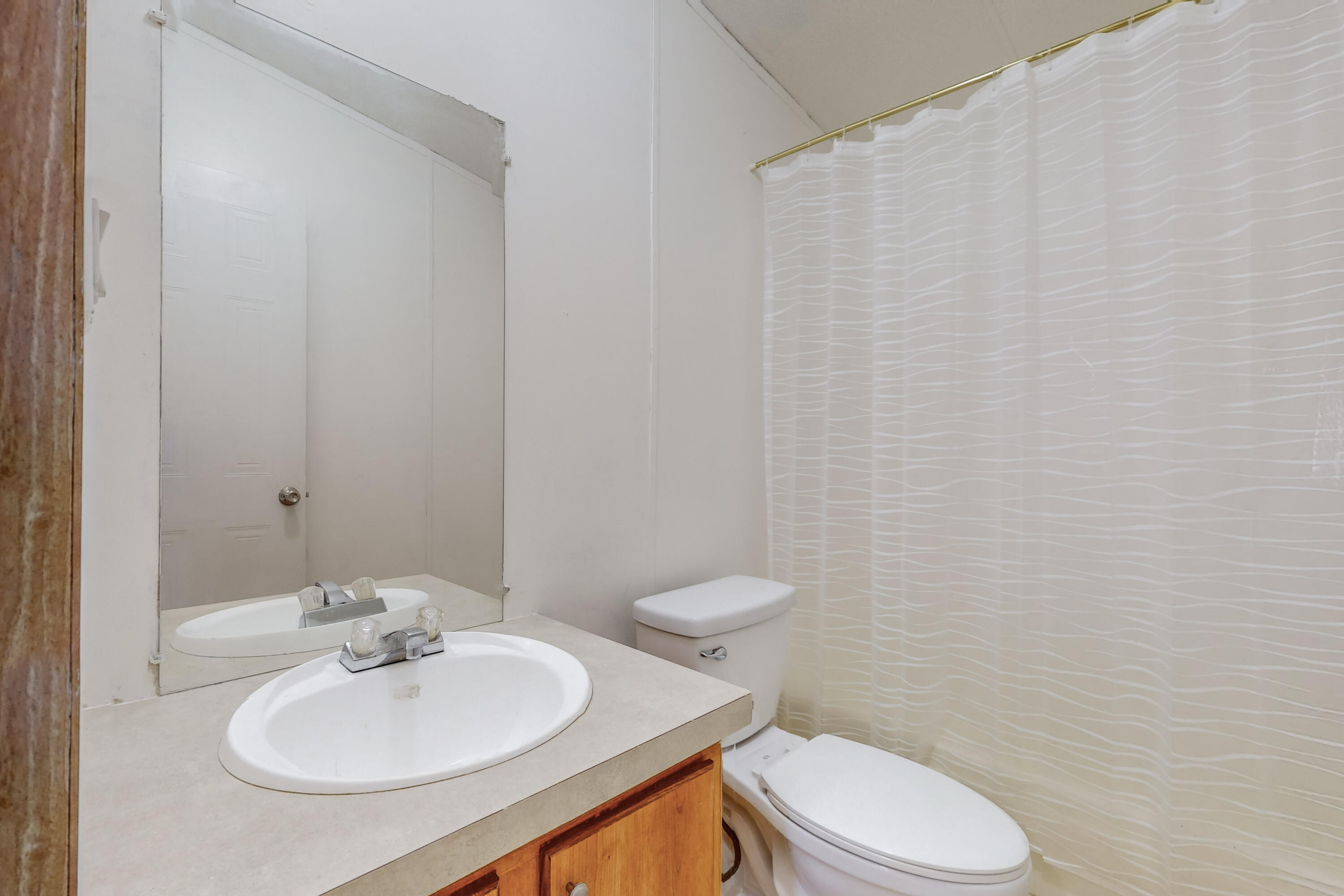 5828 Isleta Boulevard SW Unit: B