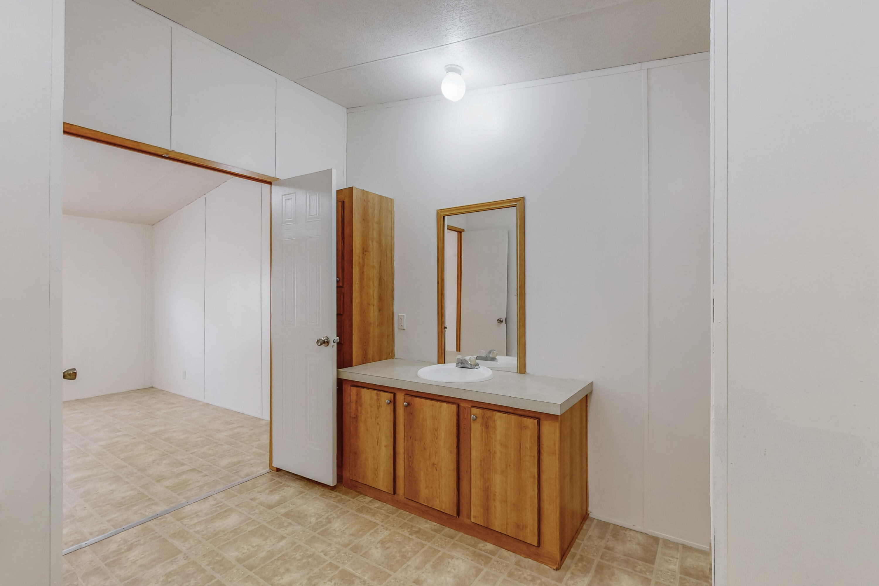5828 Isleta Boulevard SW Unit: B
