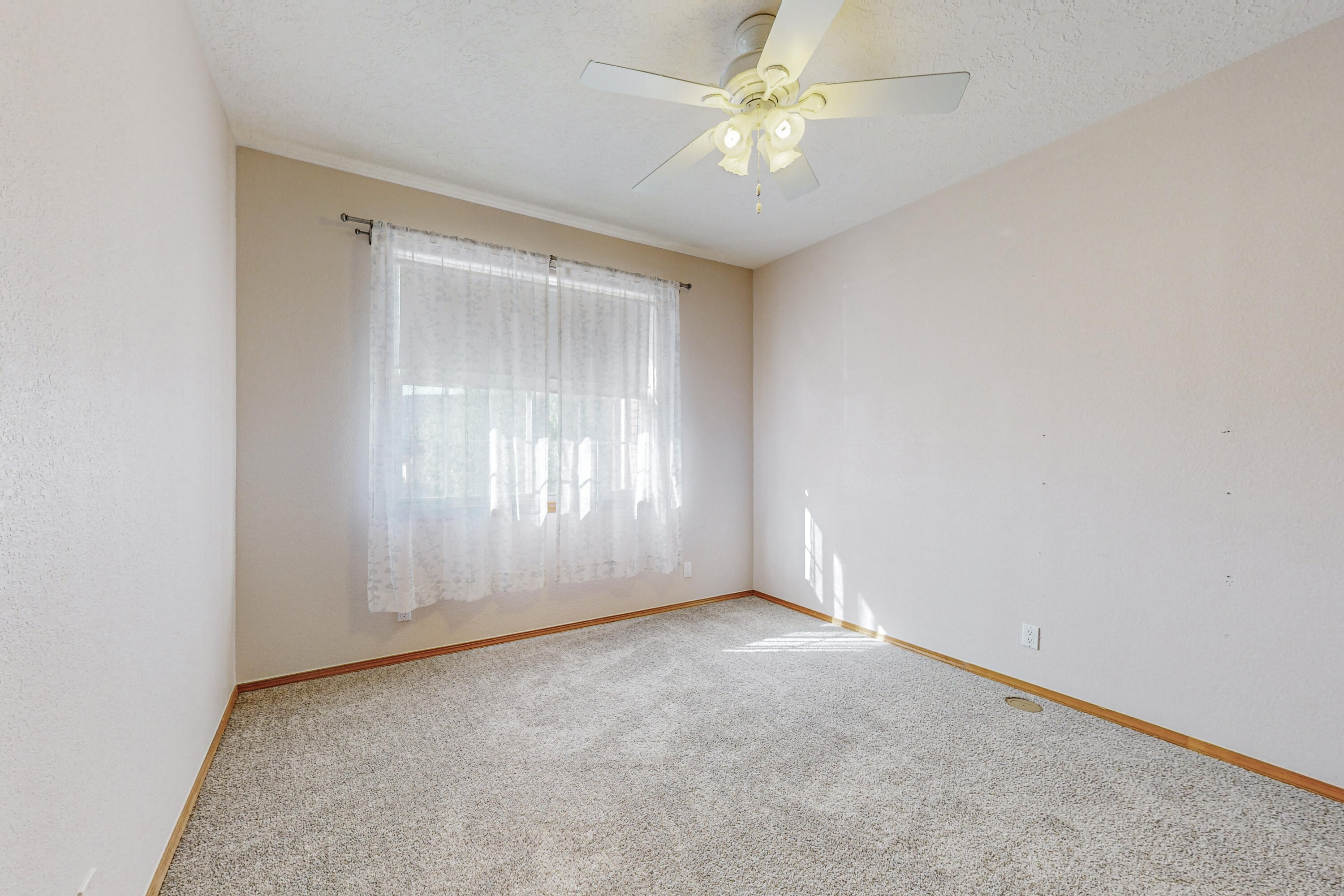 2400 Oakbrook Drive NW