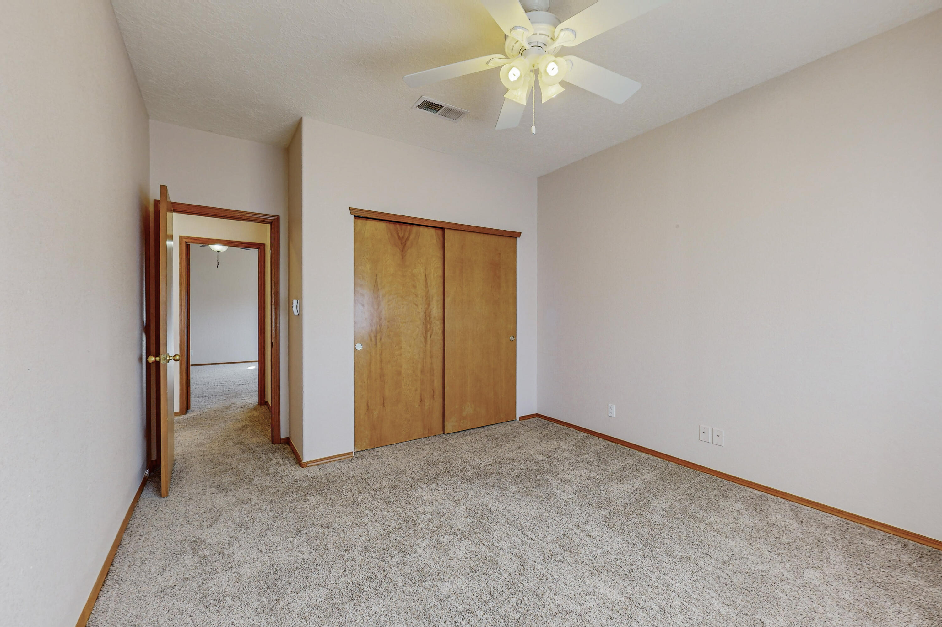 2400 Oakbrook Drive NW