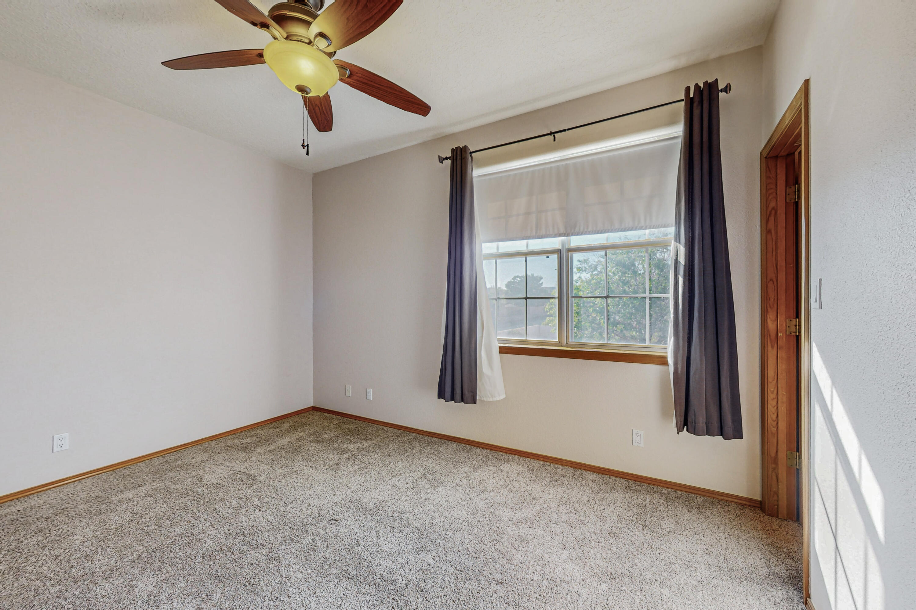 2400 Oakbrook Drive NW