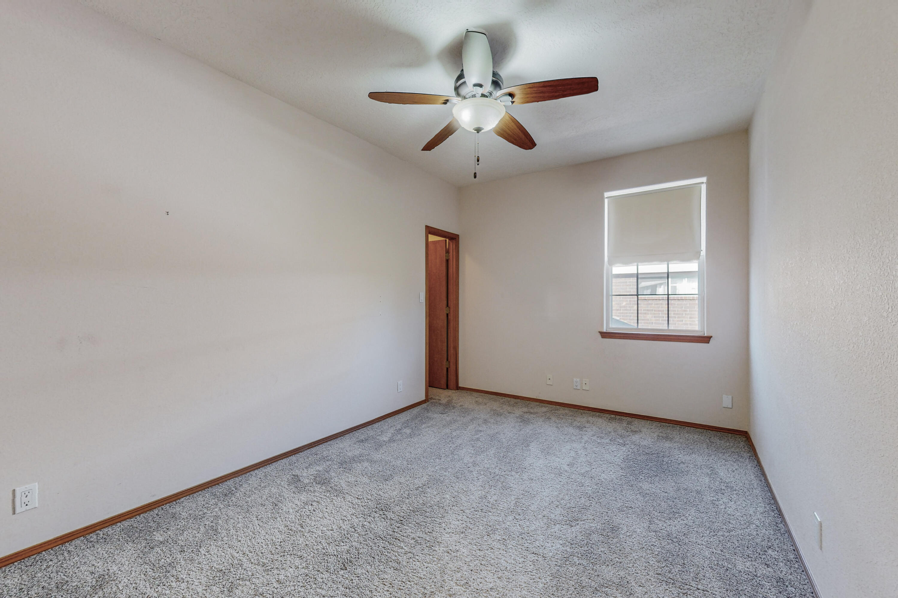 2400 Oakbrook Drive NW