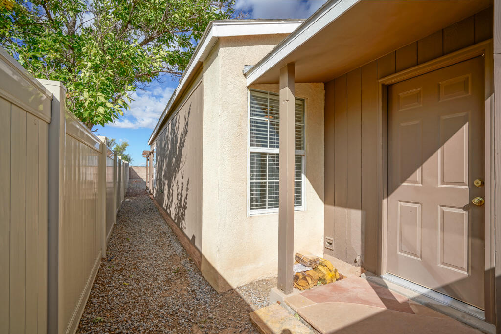2149 High Desert Circle NE