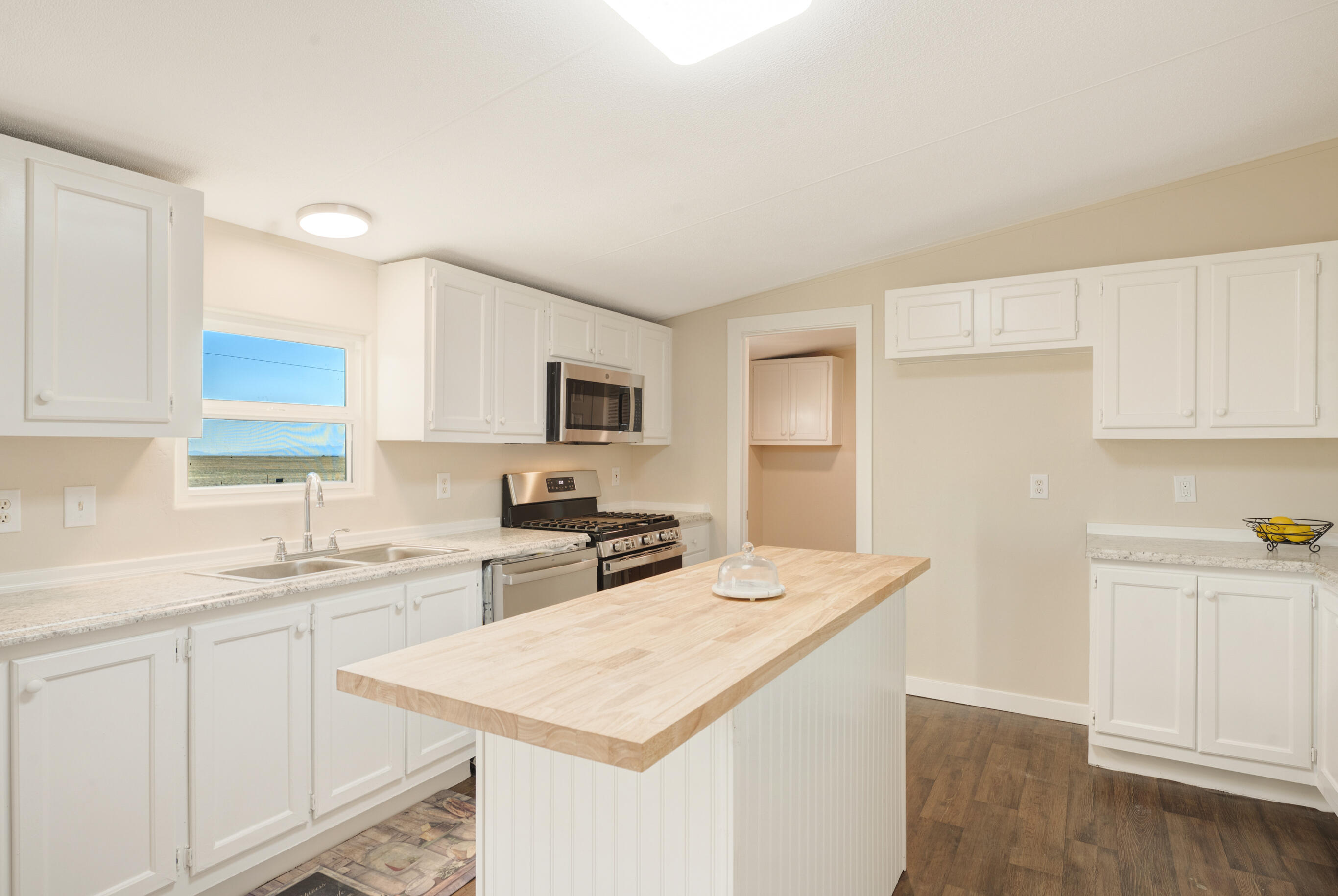 476 Meadowlake Road