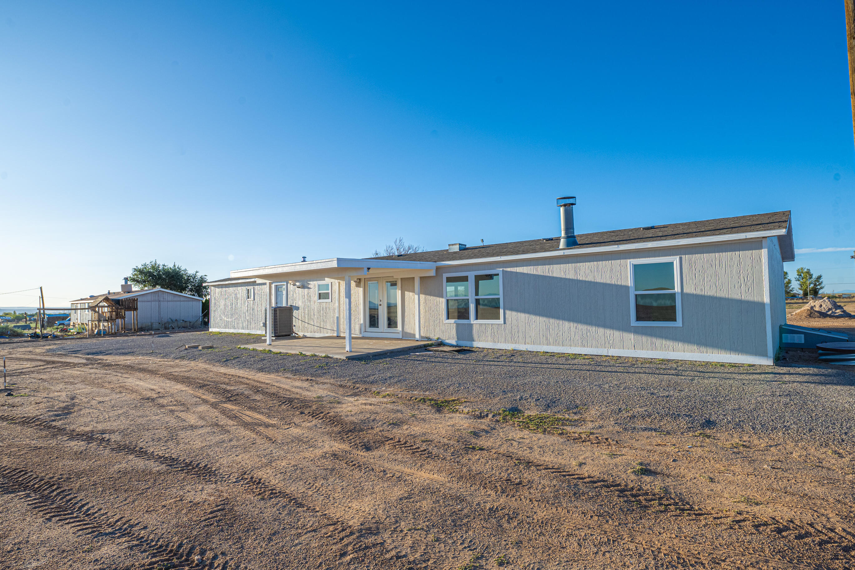 476 Meadowlake Road