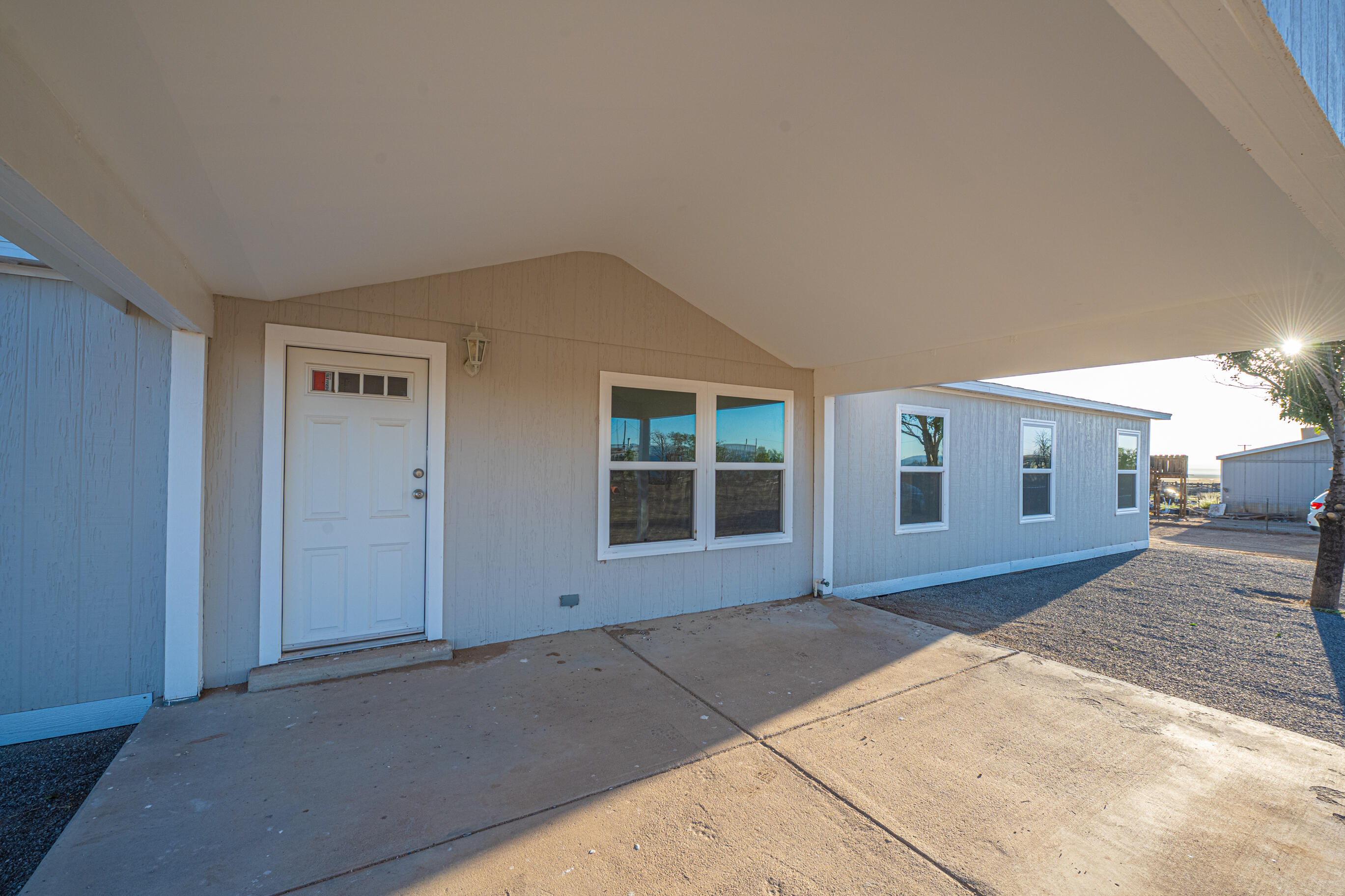 476 Meadowlake Road