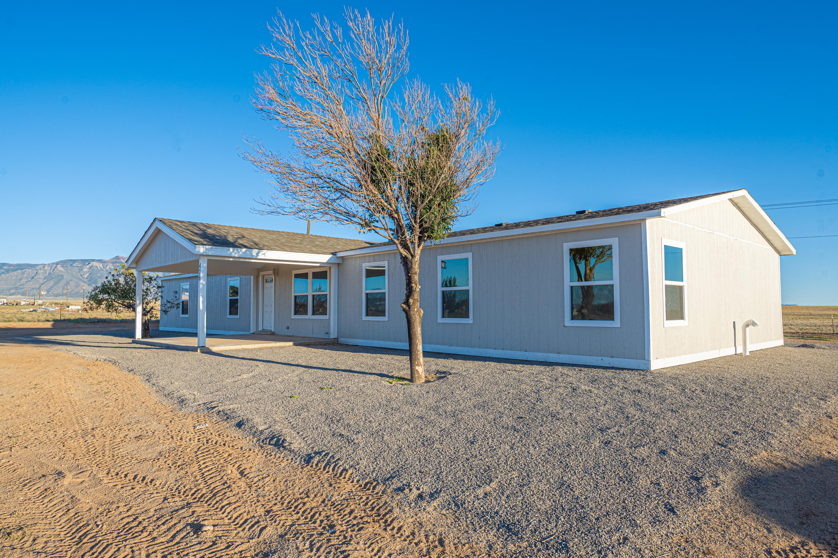 476 Meadowlake Road