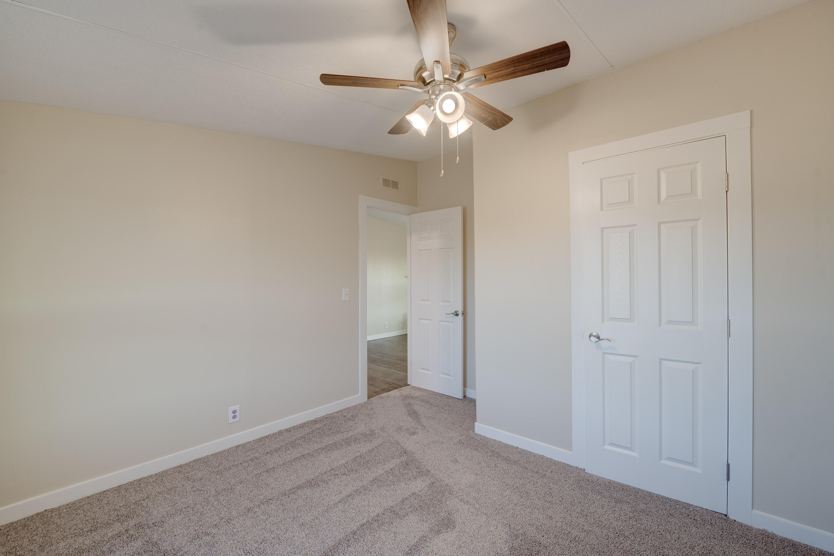 476 Meadowlake Road