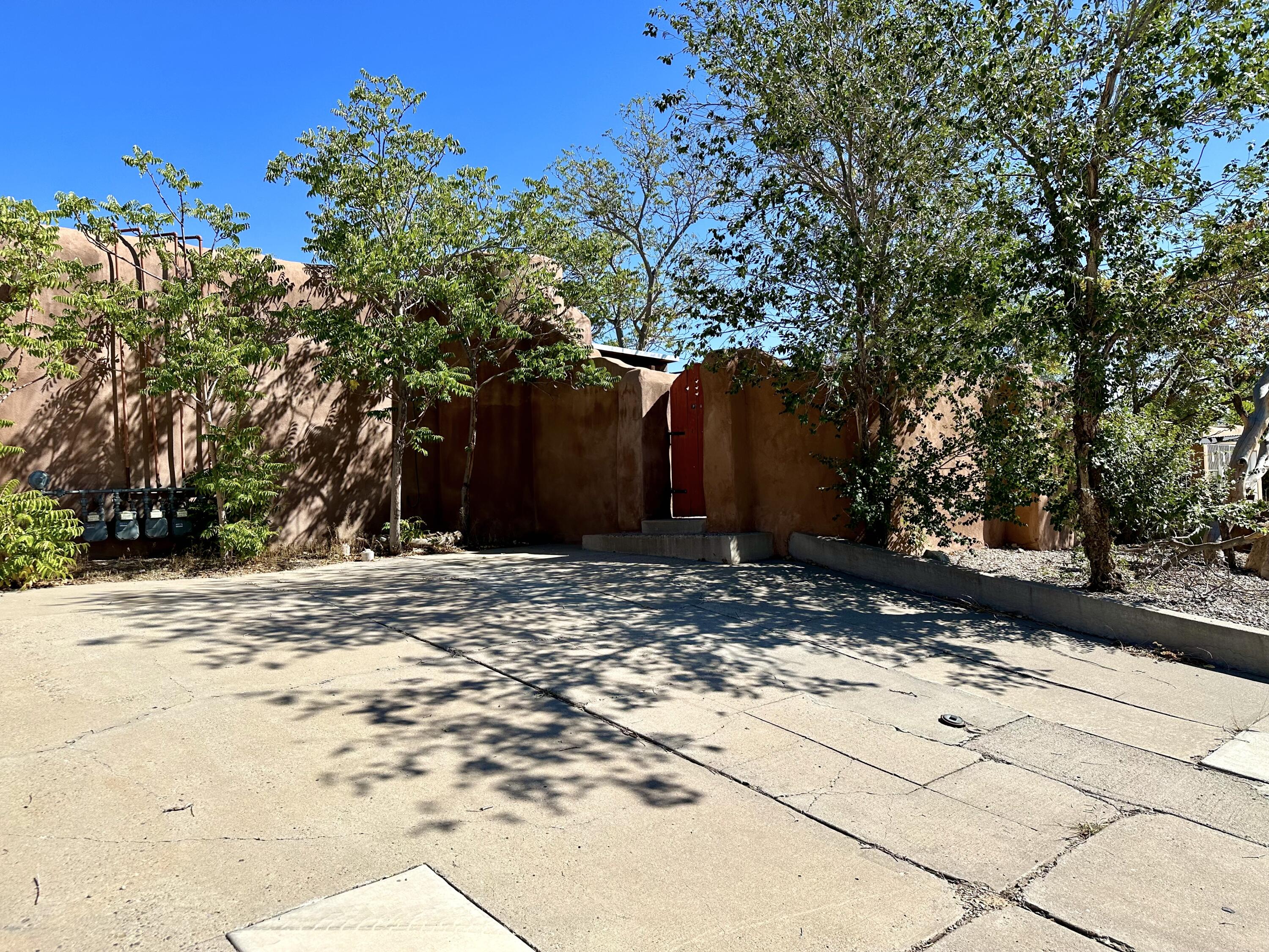 1302 Dartmouth Drive NE