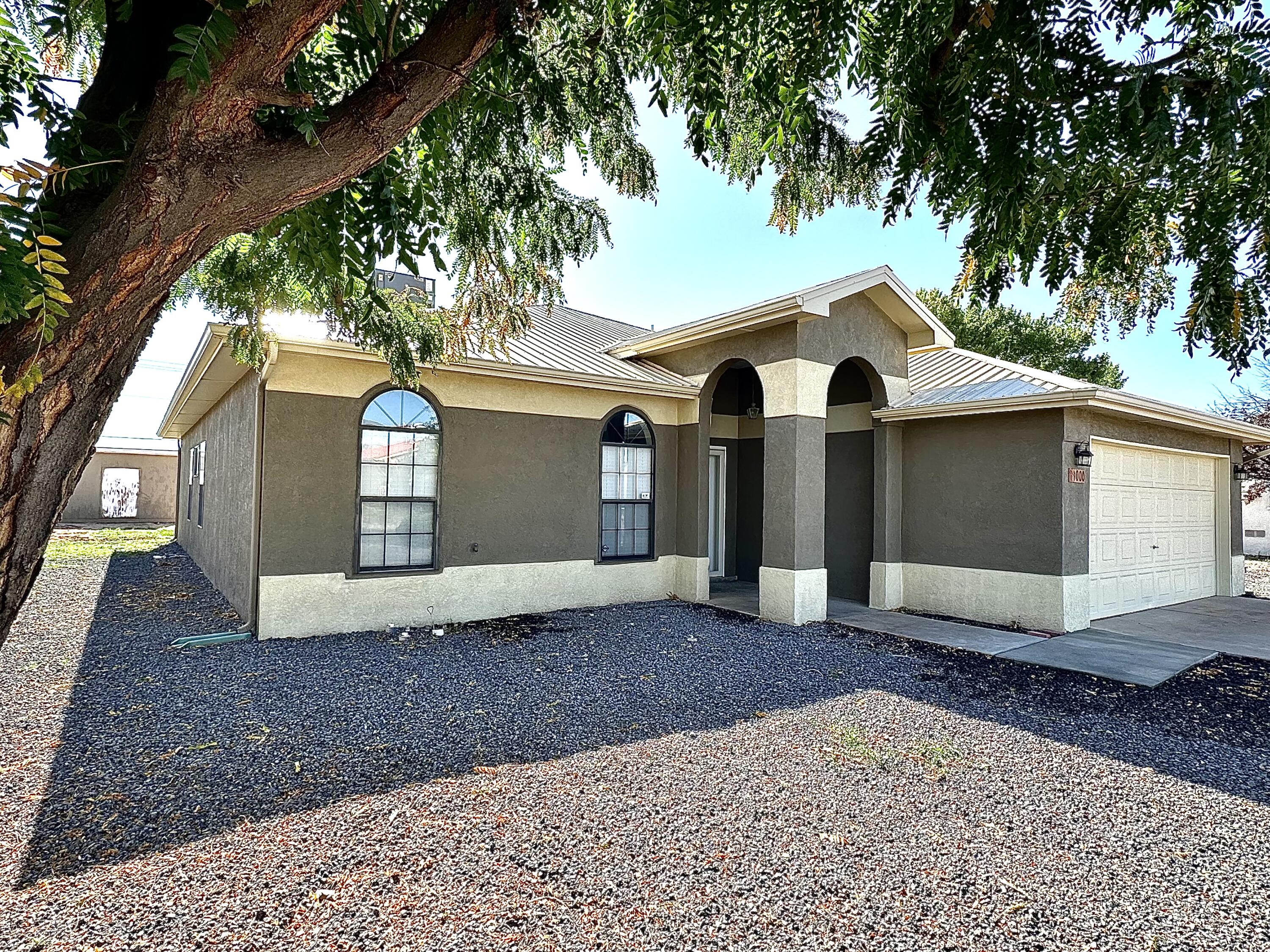 1000 Manzano Avenue SE