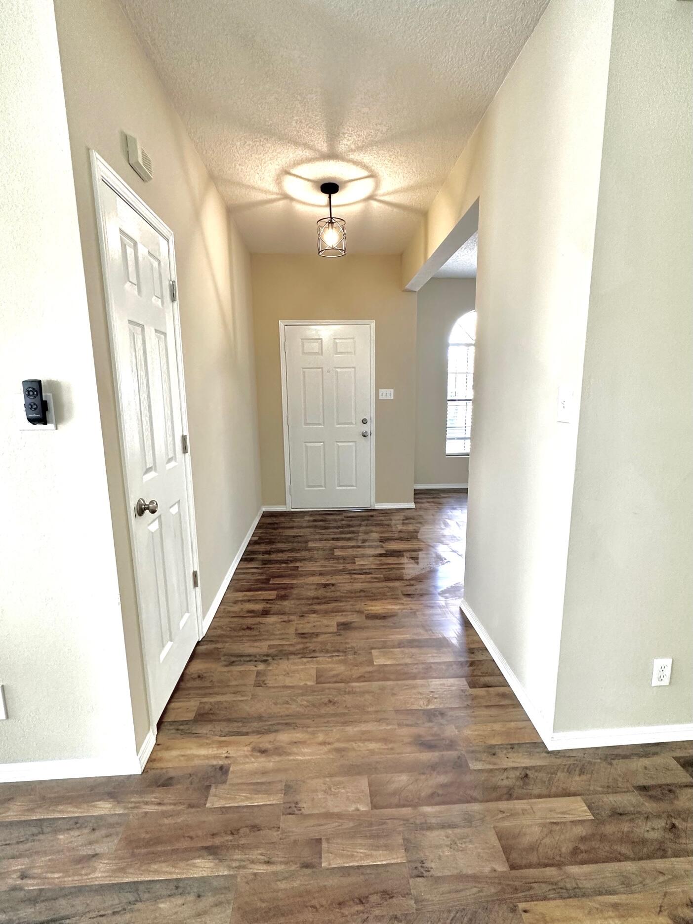 1000 Manzano Avenue SE