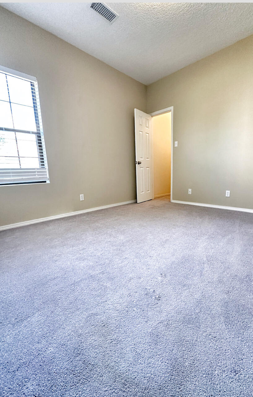 1000 Manzano Avenue SE
