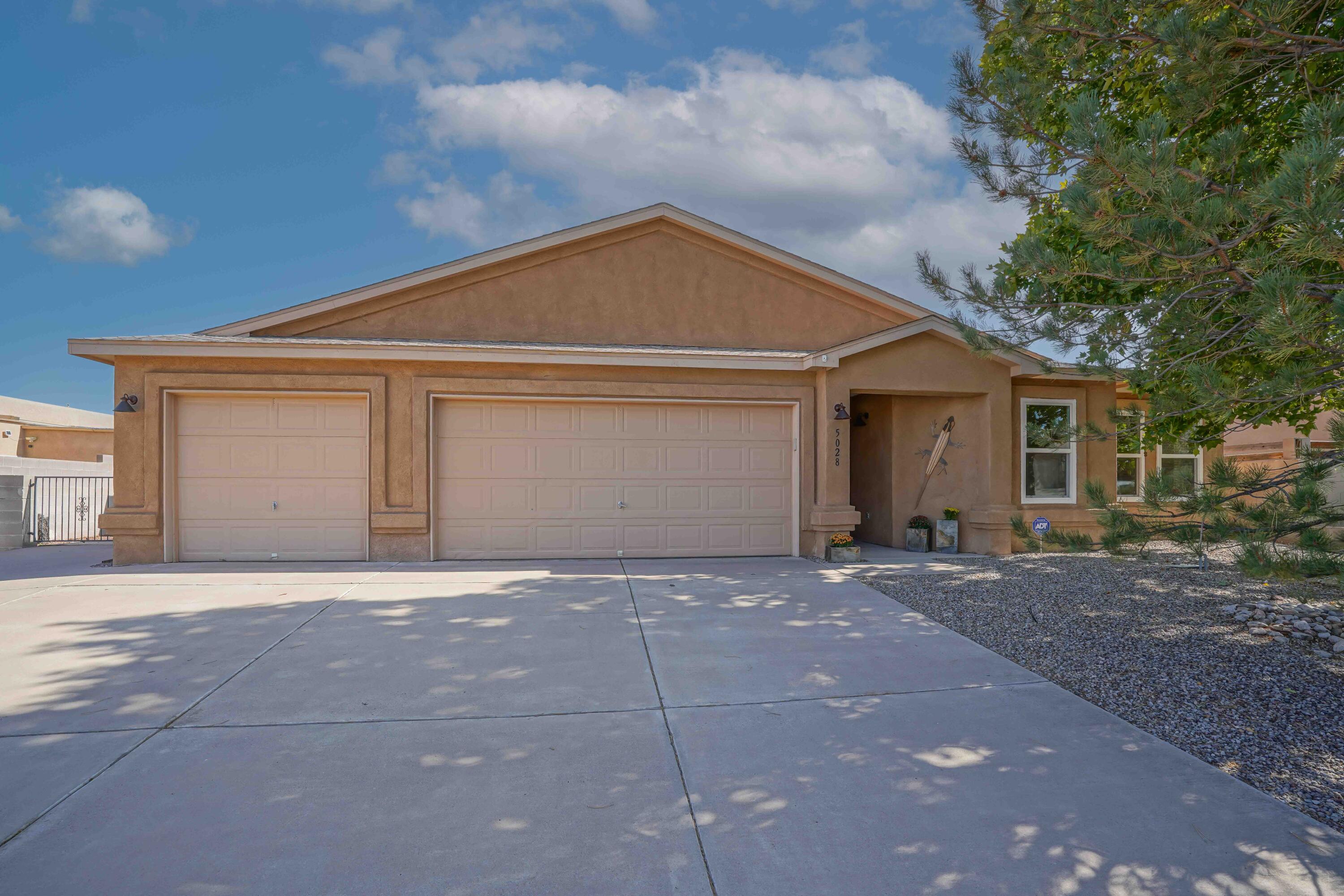 5028 Coyote Way NE