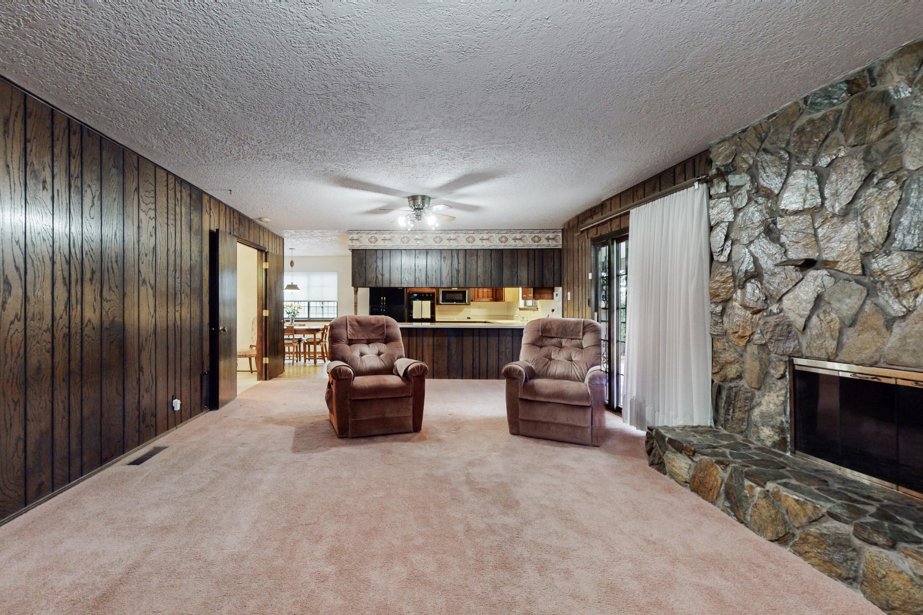 3805 Camino Don Diego NE