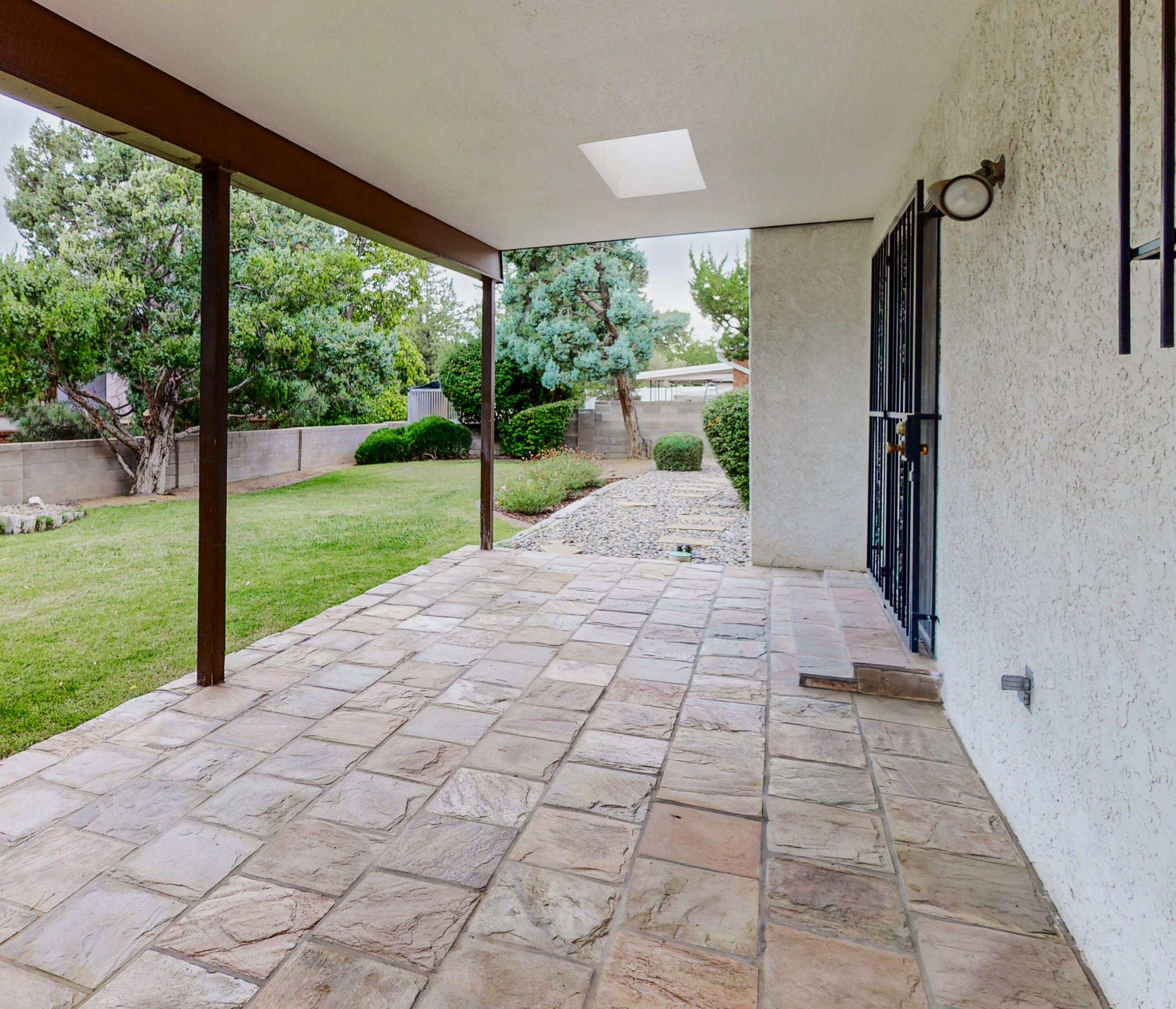 3805 Camino Don Diego NE