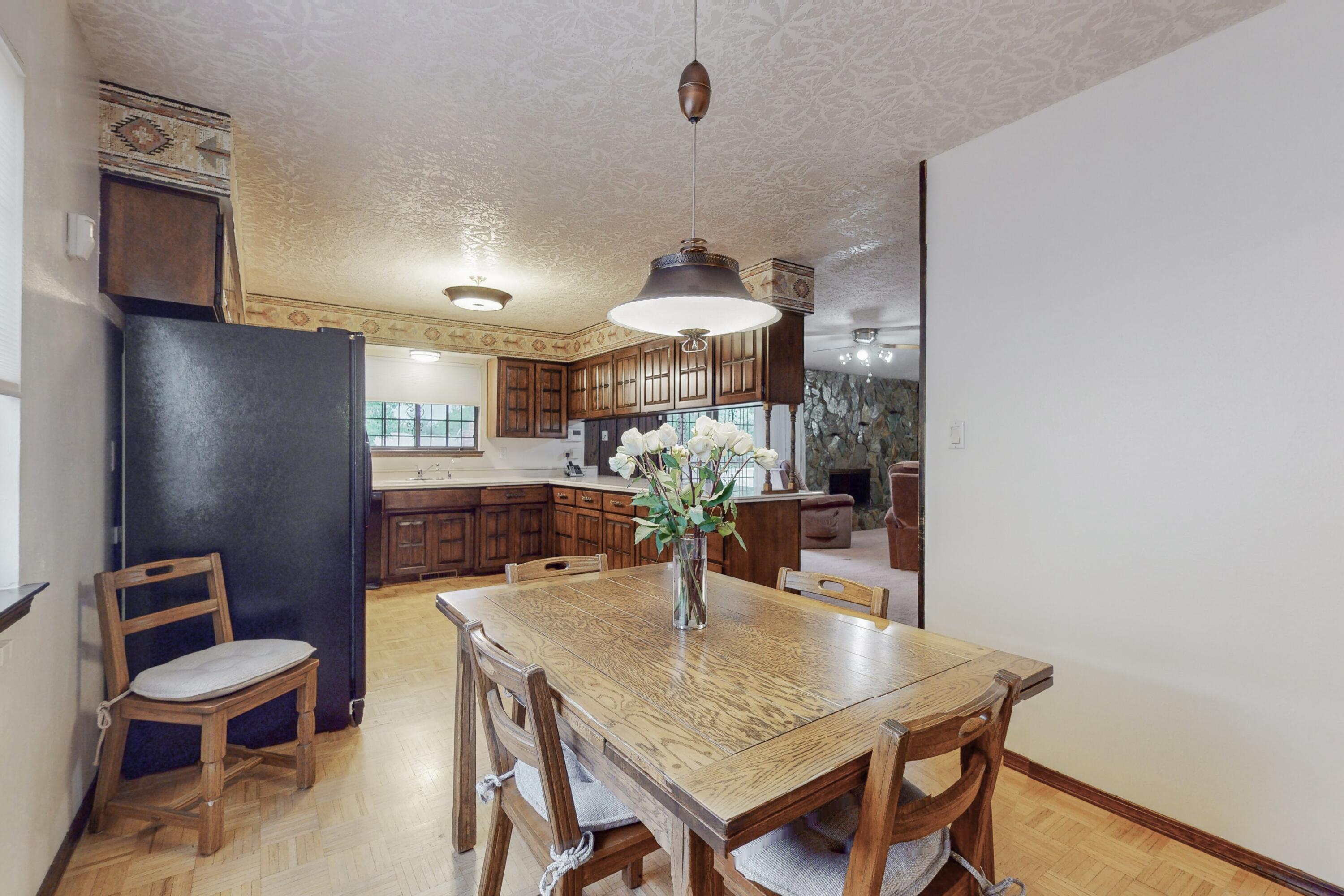 3805 Camino Don Diego NE