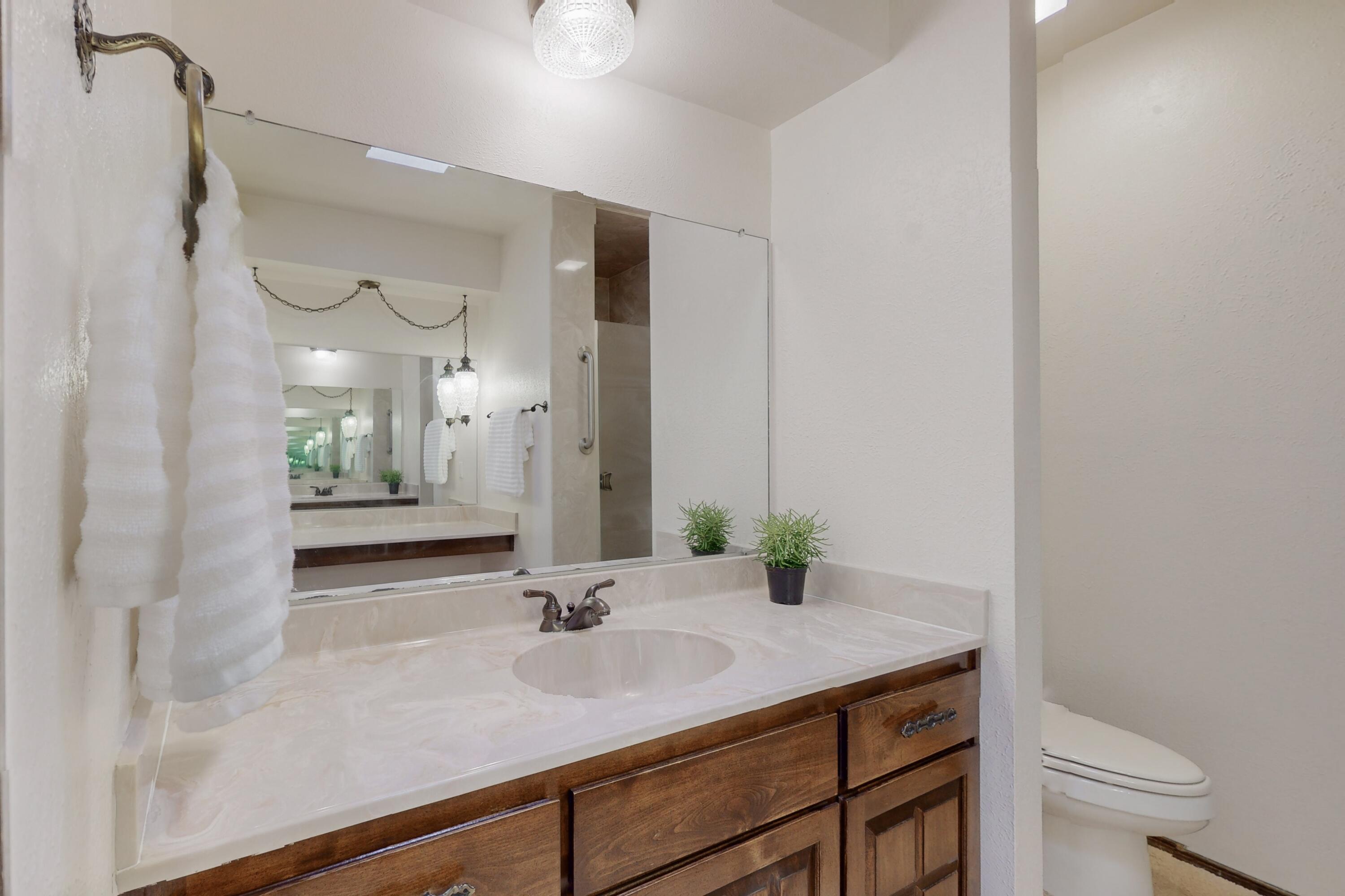 3805 Camino Don Diego NE