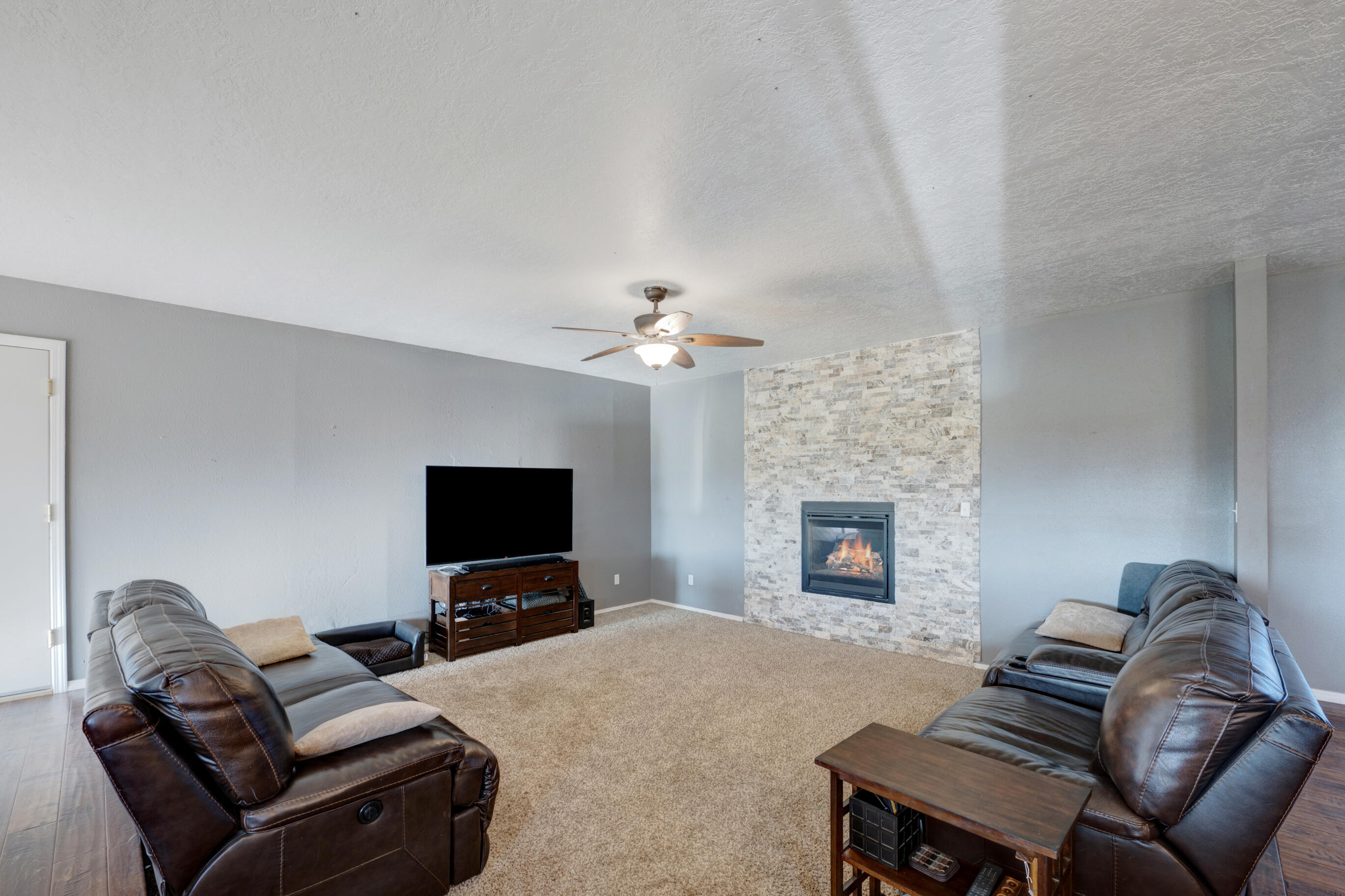1236 Gabaldon Road
