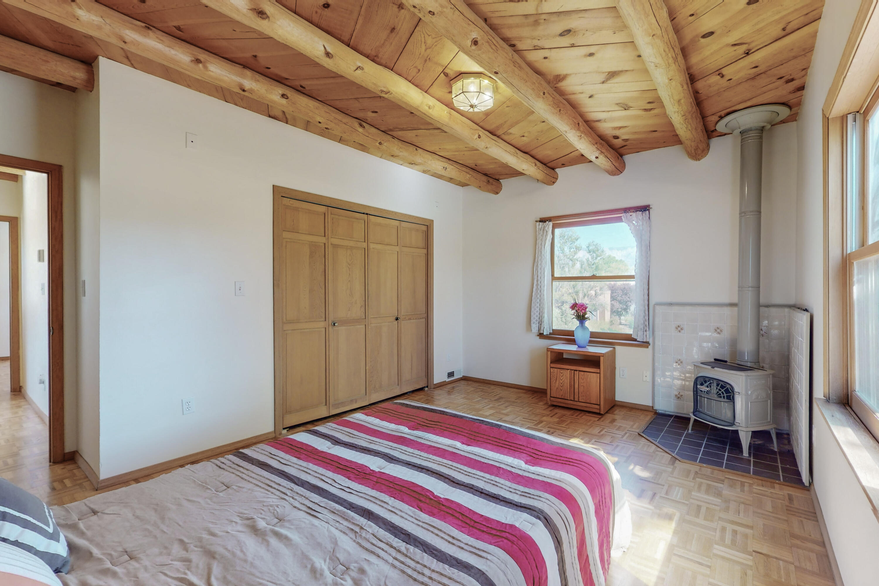 425 La Comunidad NW
