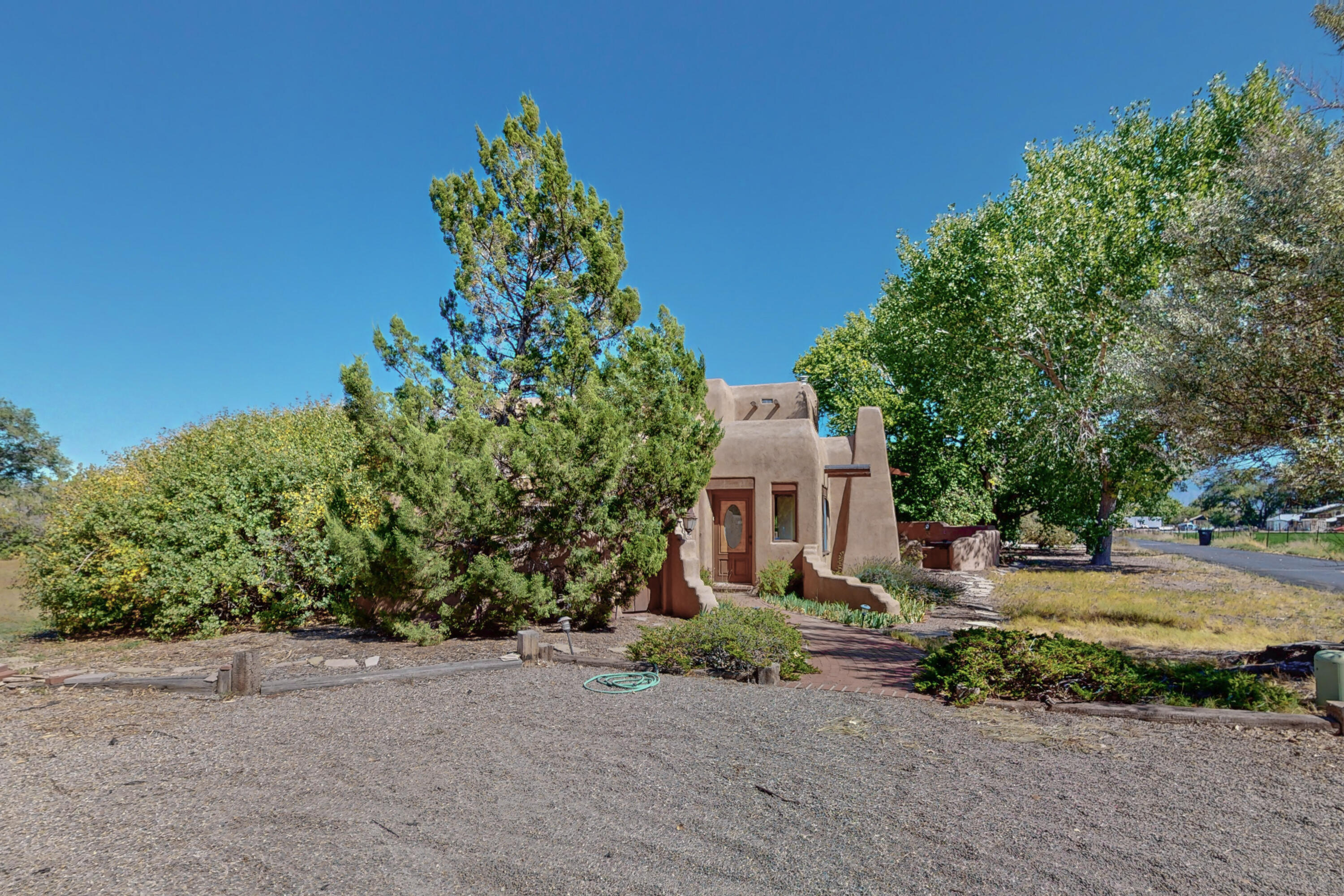 425 La Comunidad NW