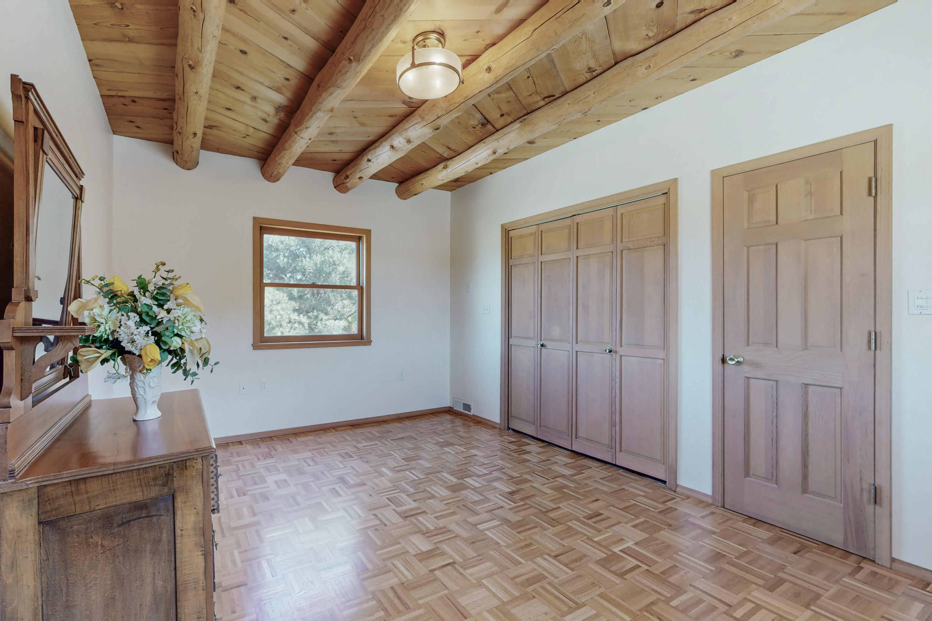 425 La Comunidad NW