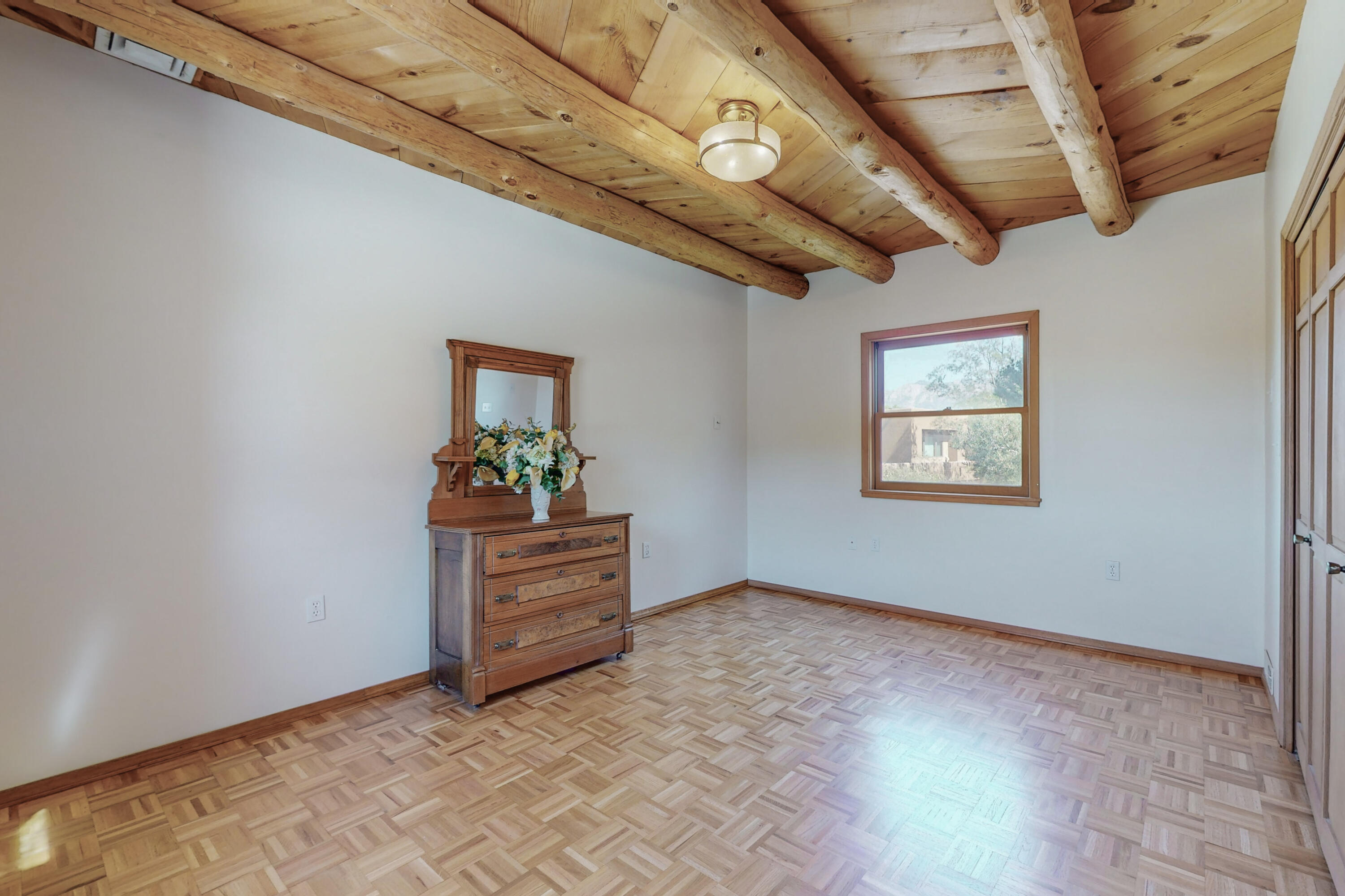 425 La Comunidad NW