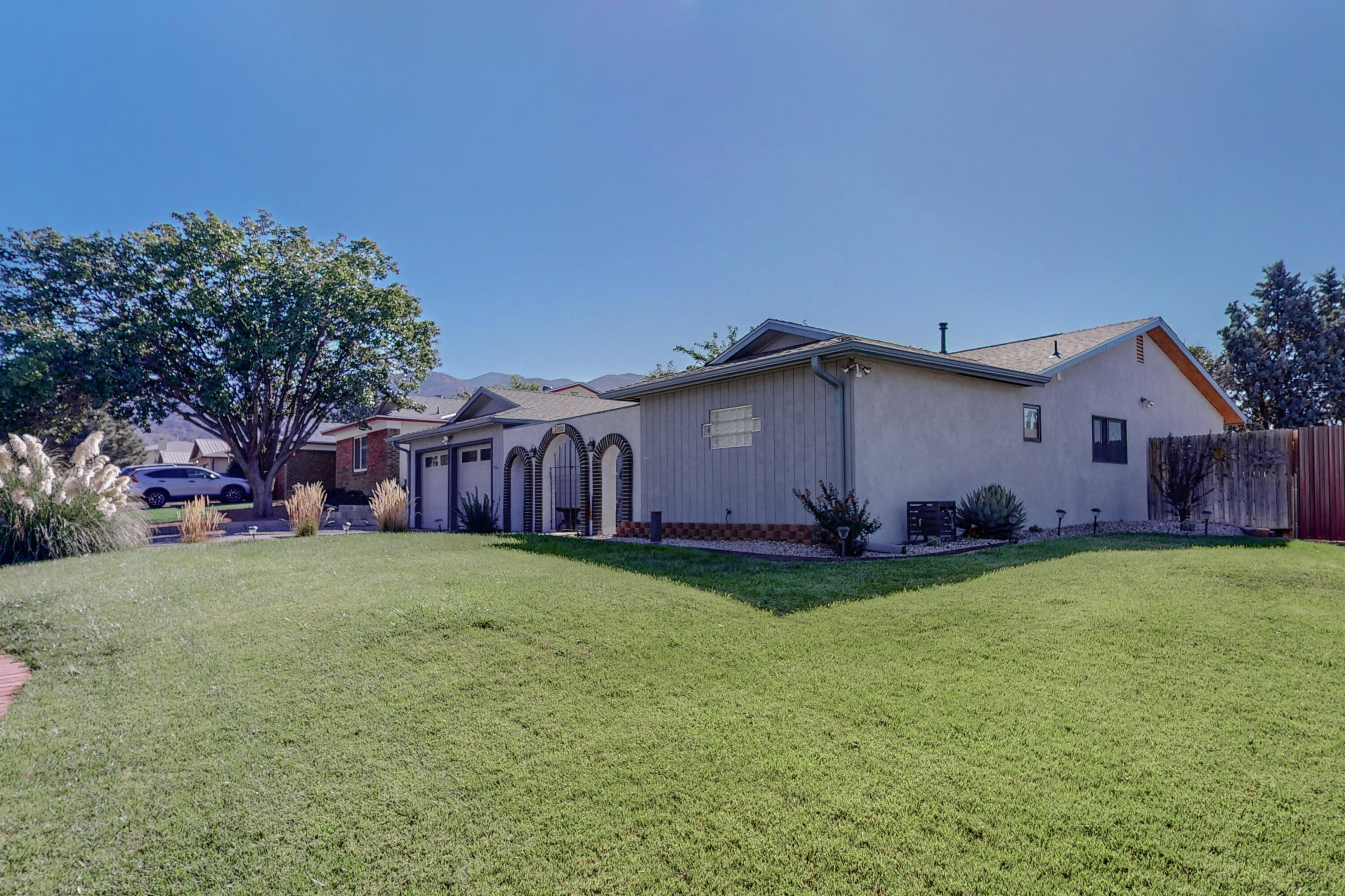 3800 Madrid Drive NE