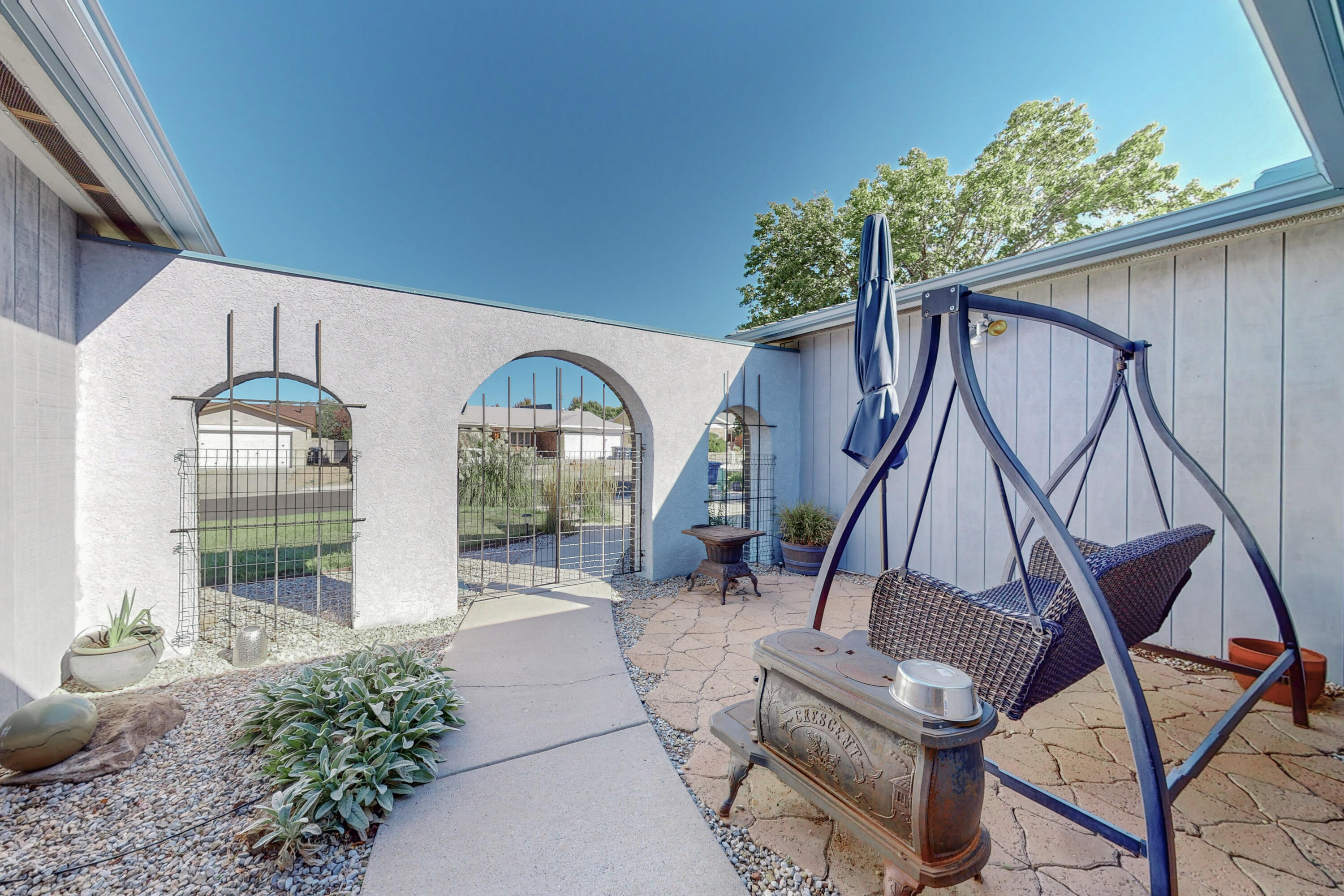 3800 Madrid Drive NE