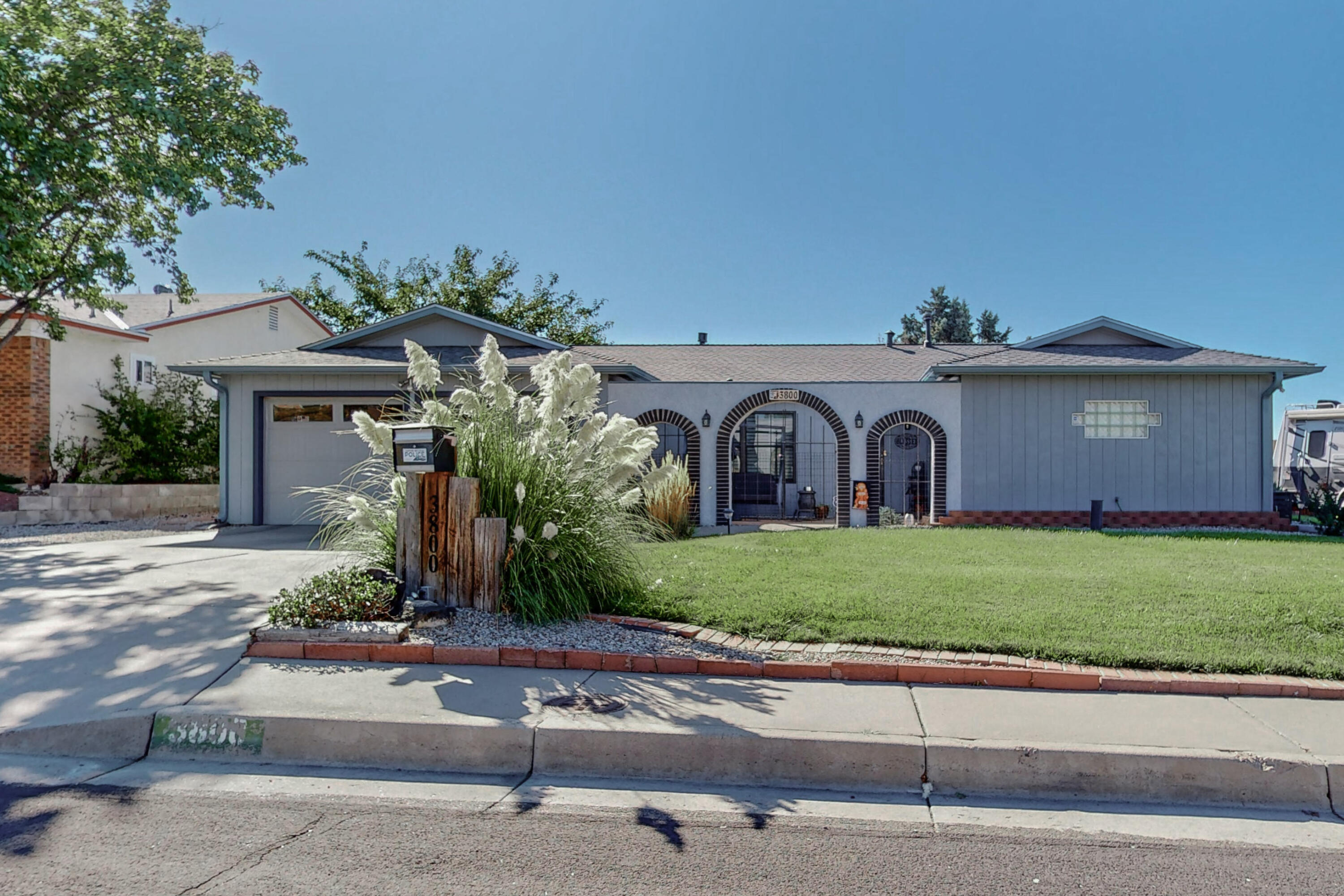 3800 Madrid Drive NE