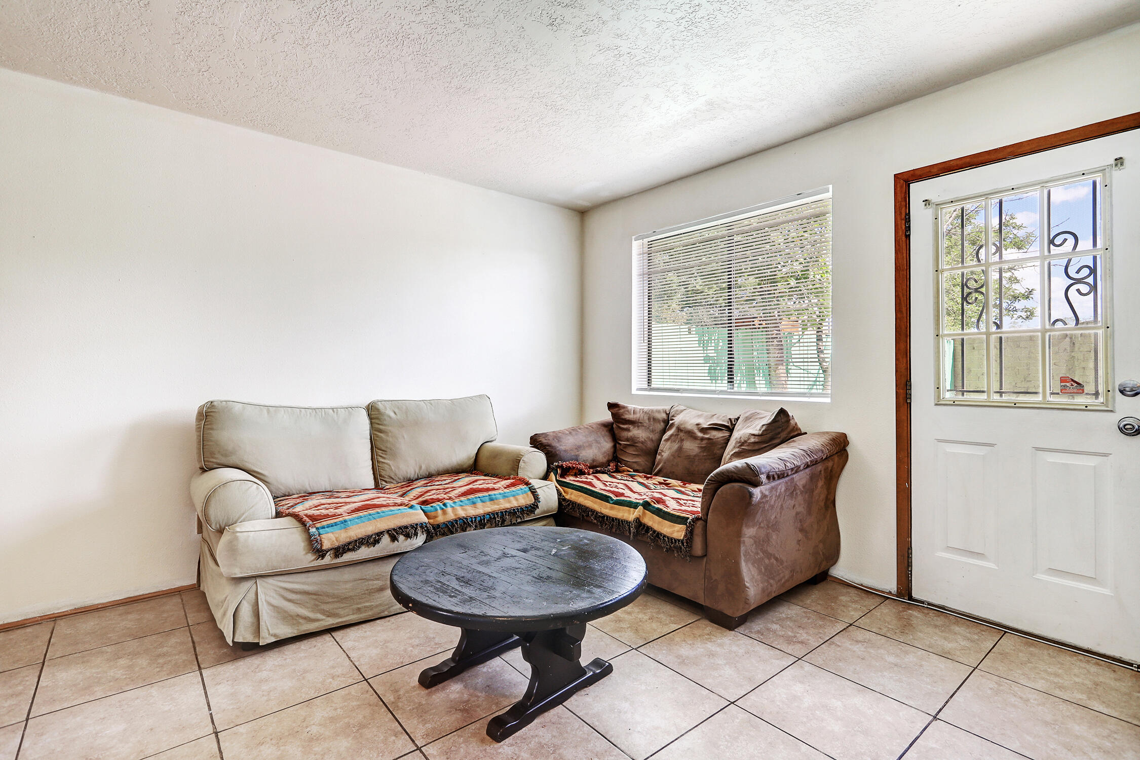 1612 Calle De Oriente