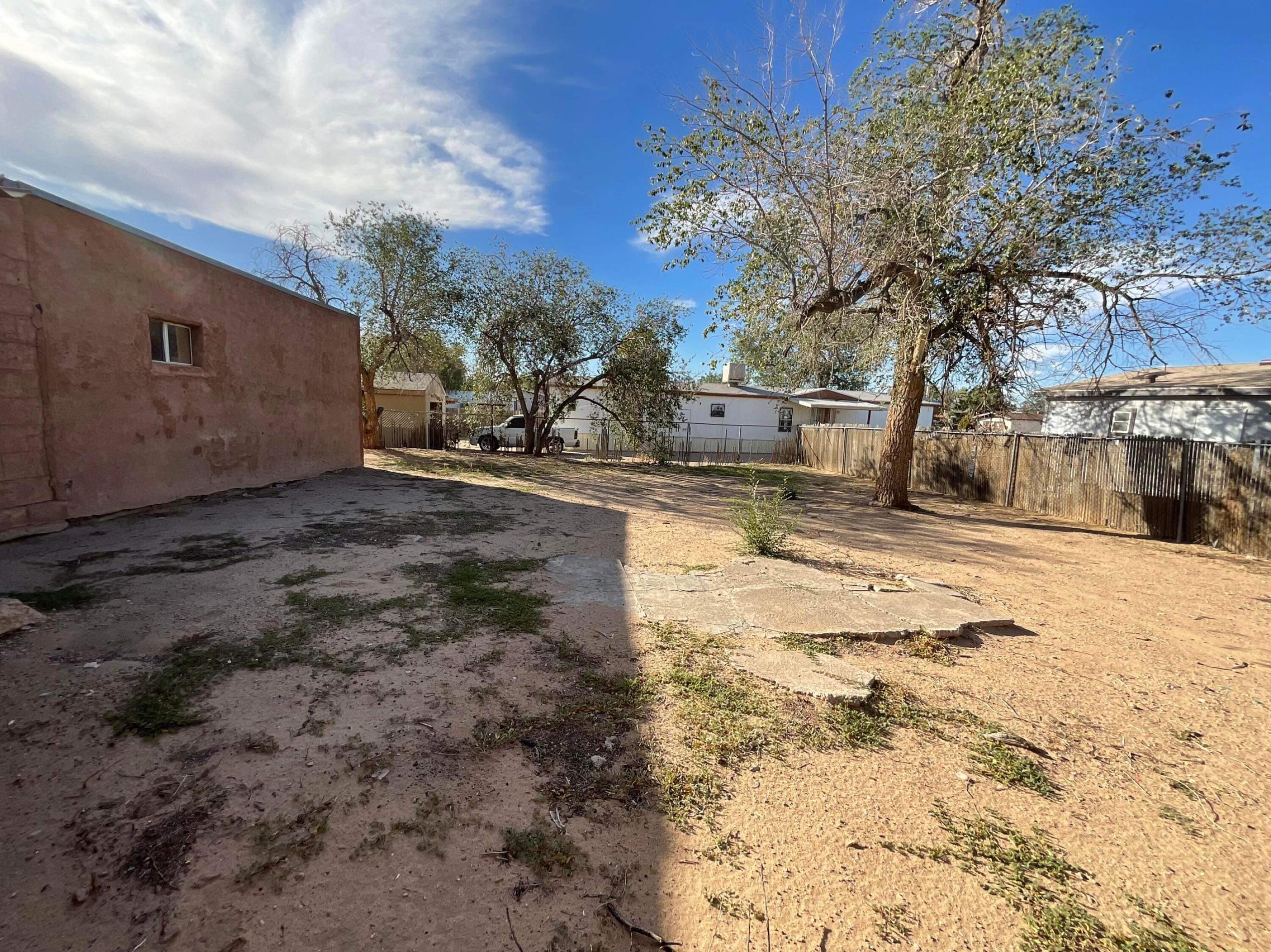 4036 Sunset Gardens Road SW