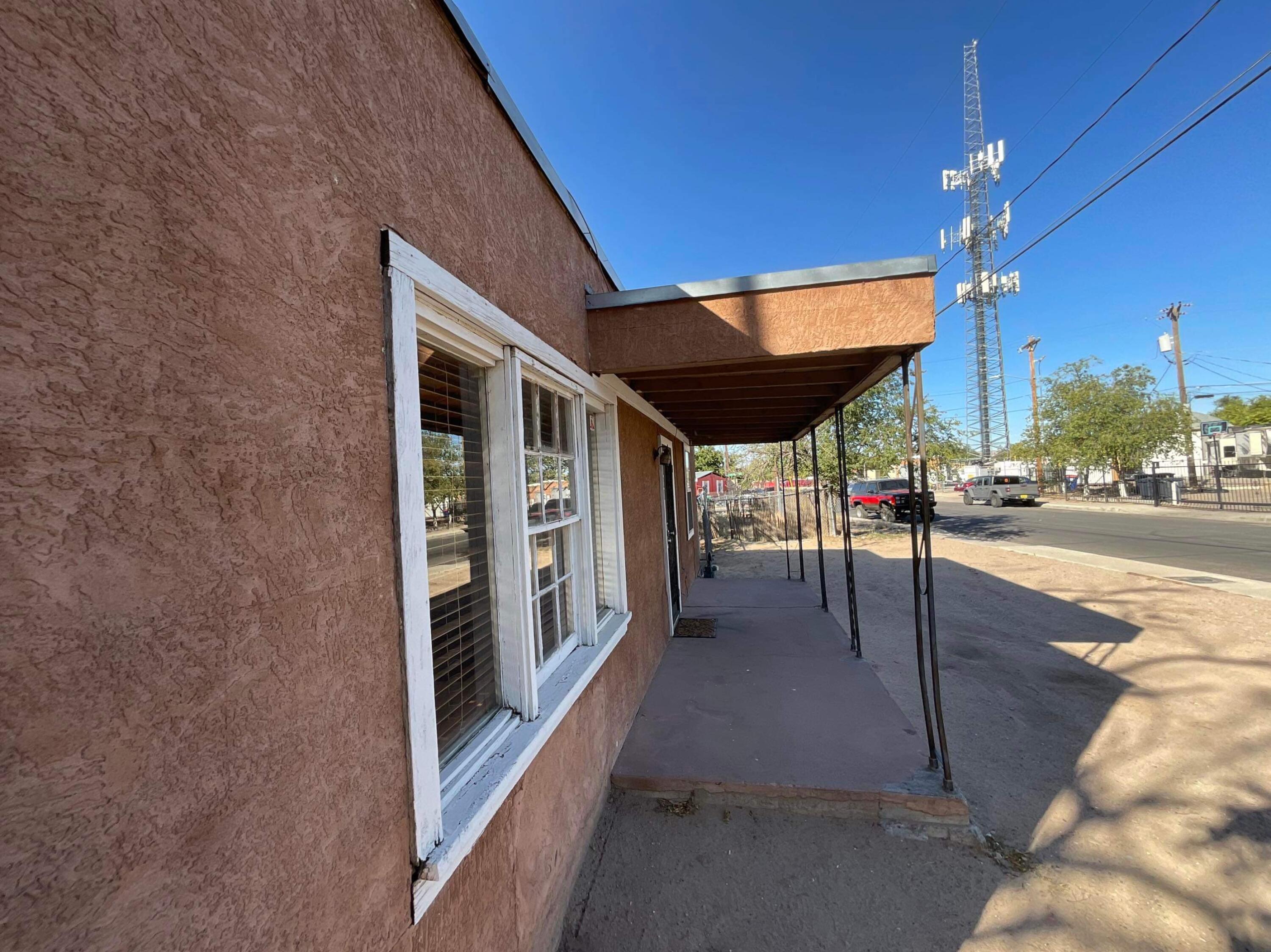 4036 Sunset Gardens Road SW