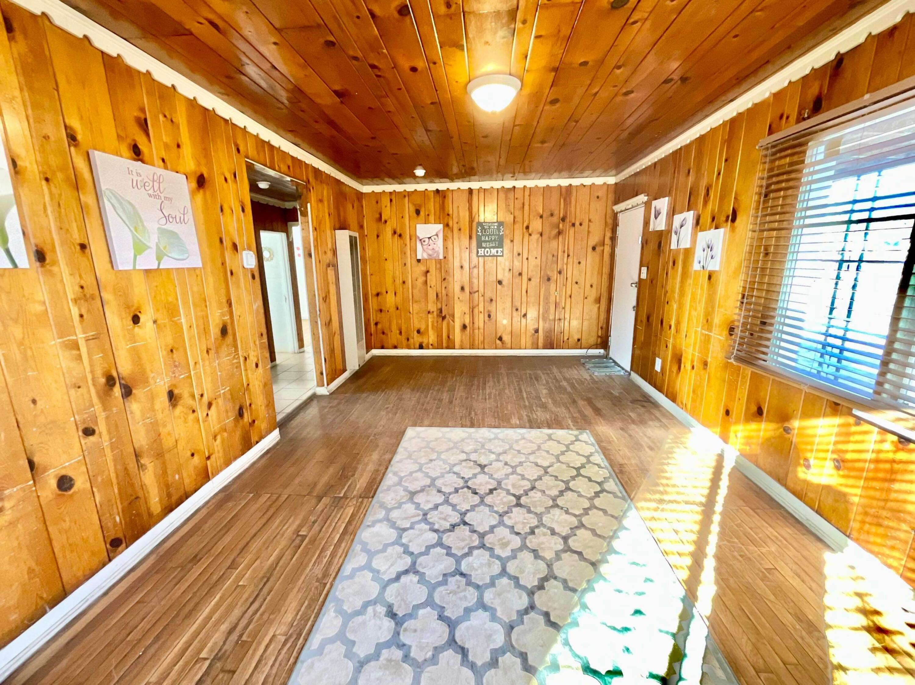 4036 Sunset Gardens Road SW