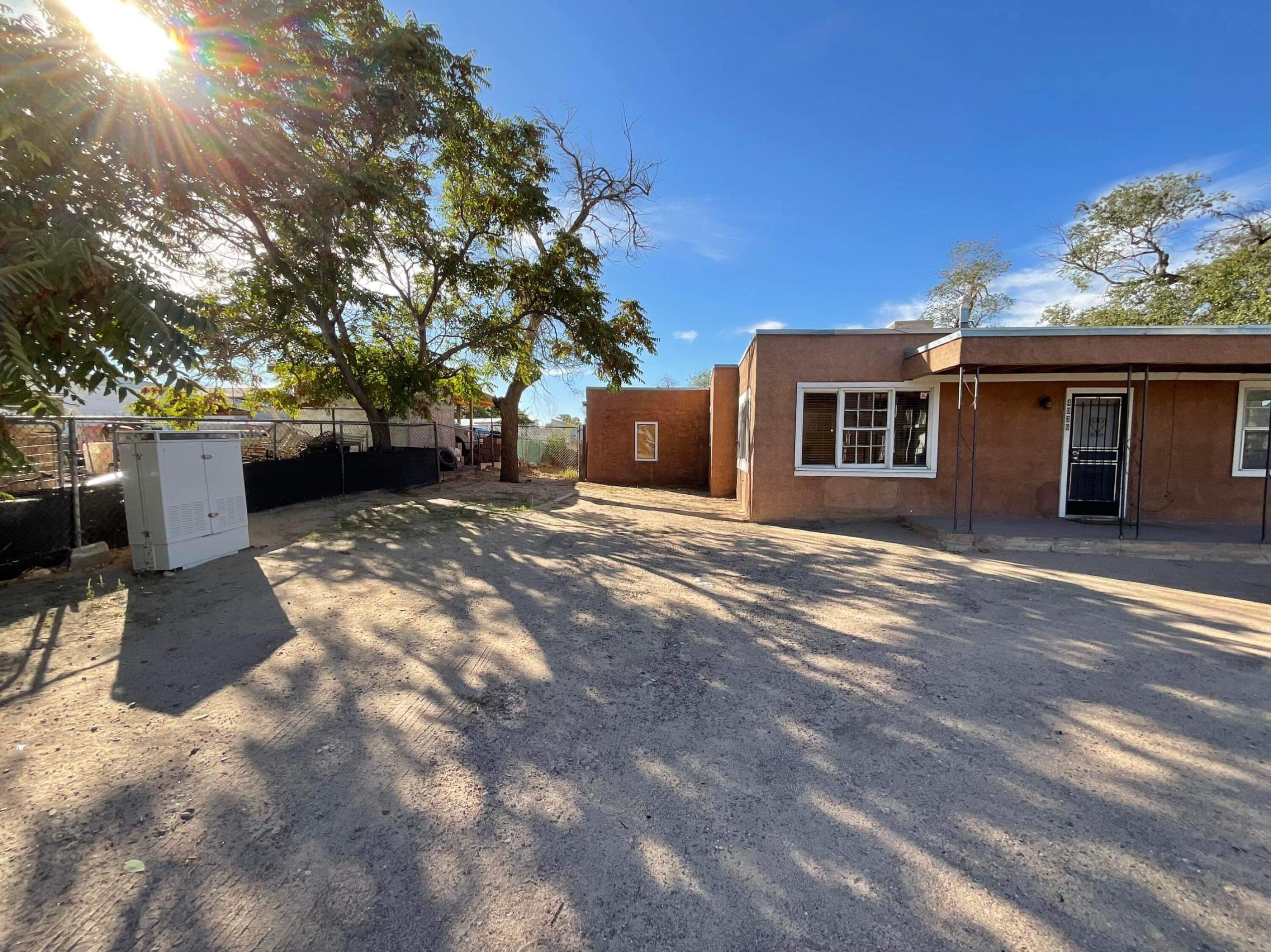 4036 Sunset Gardens Road SW