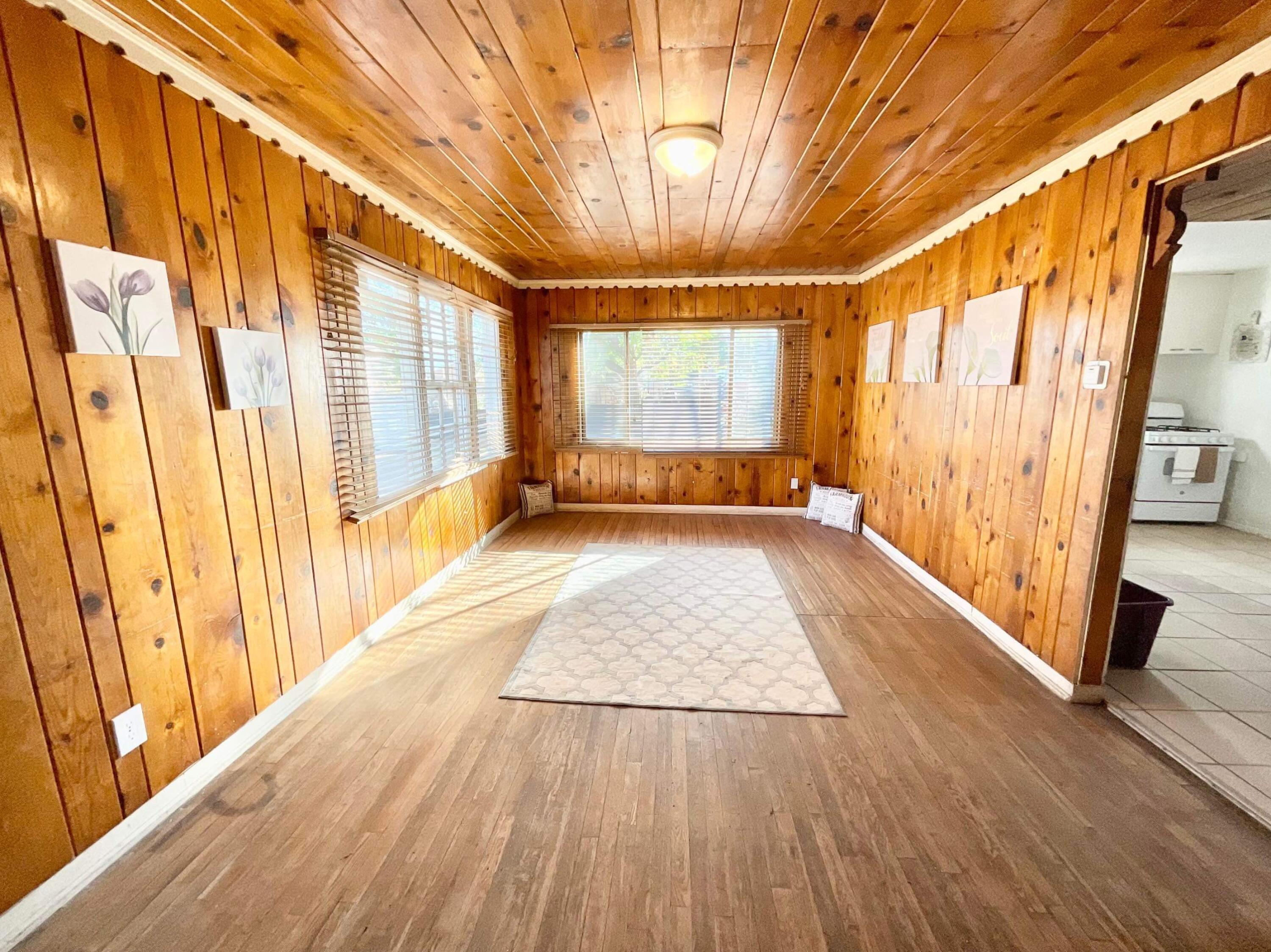 4036 Sunset Gardens Road SW