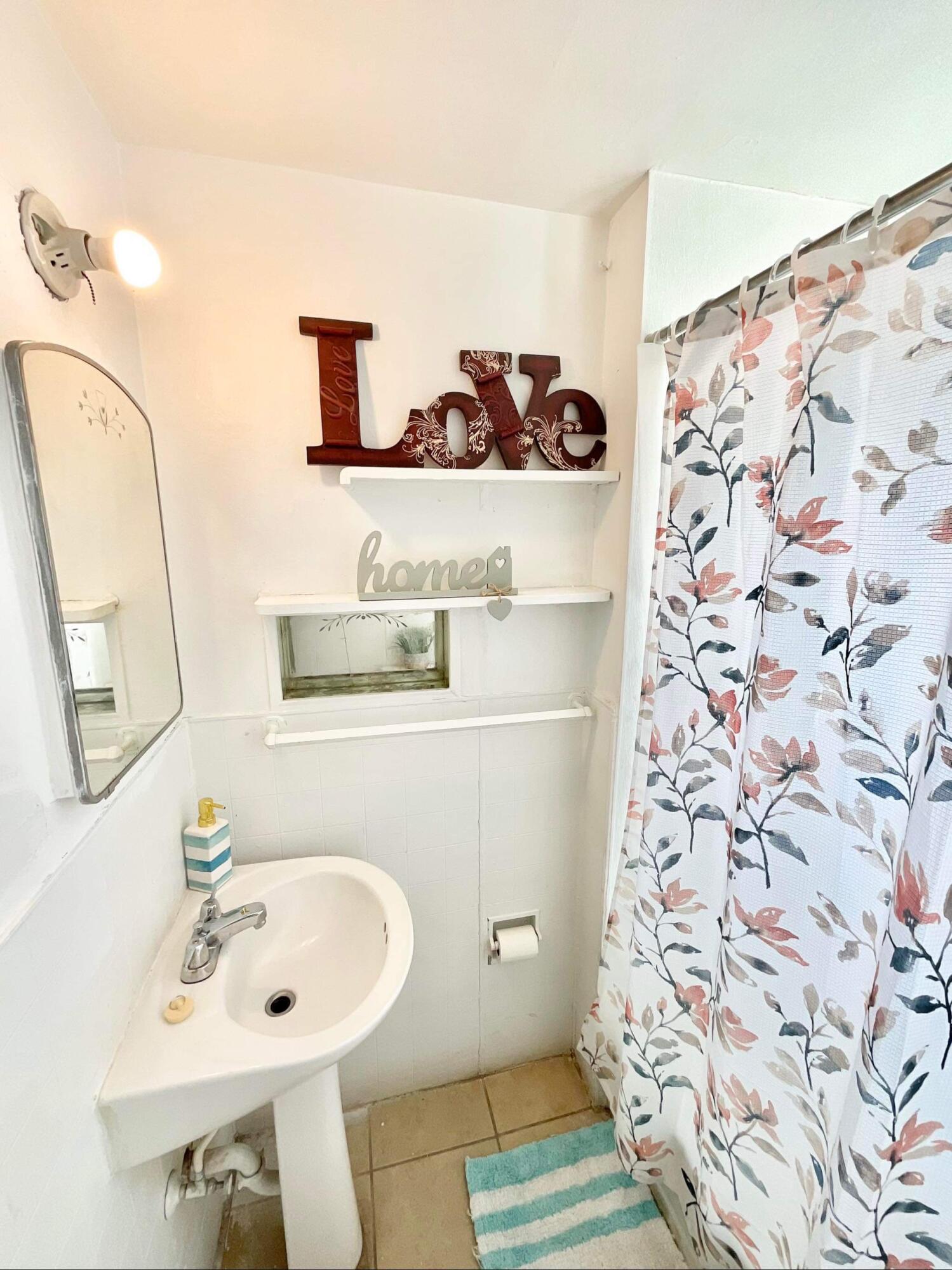 4036 Sunset Gardens Road SW