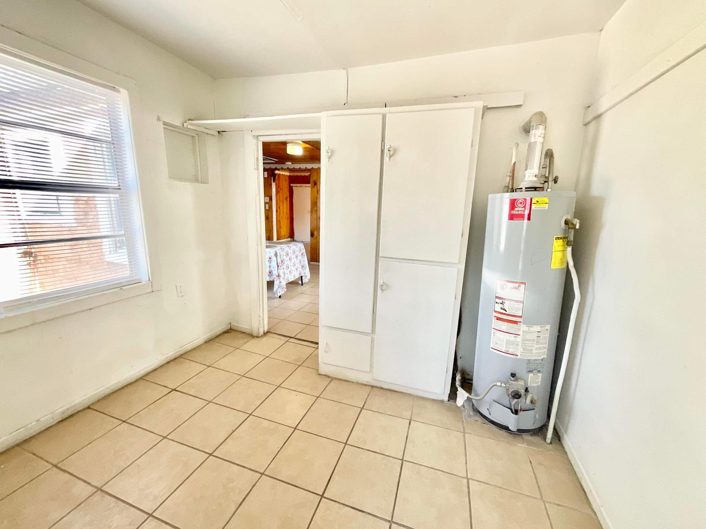 4036 Sunset Gardens Road SW