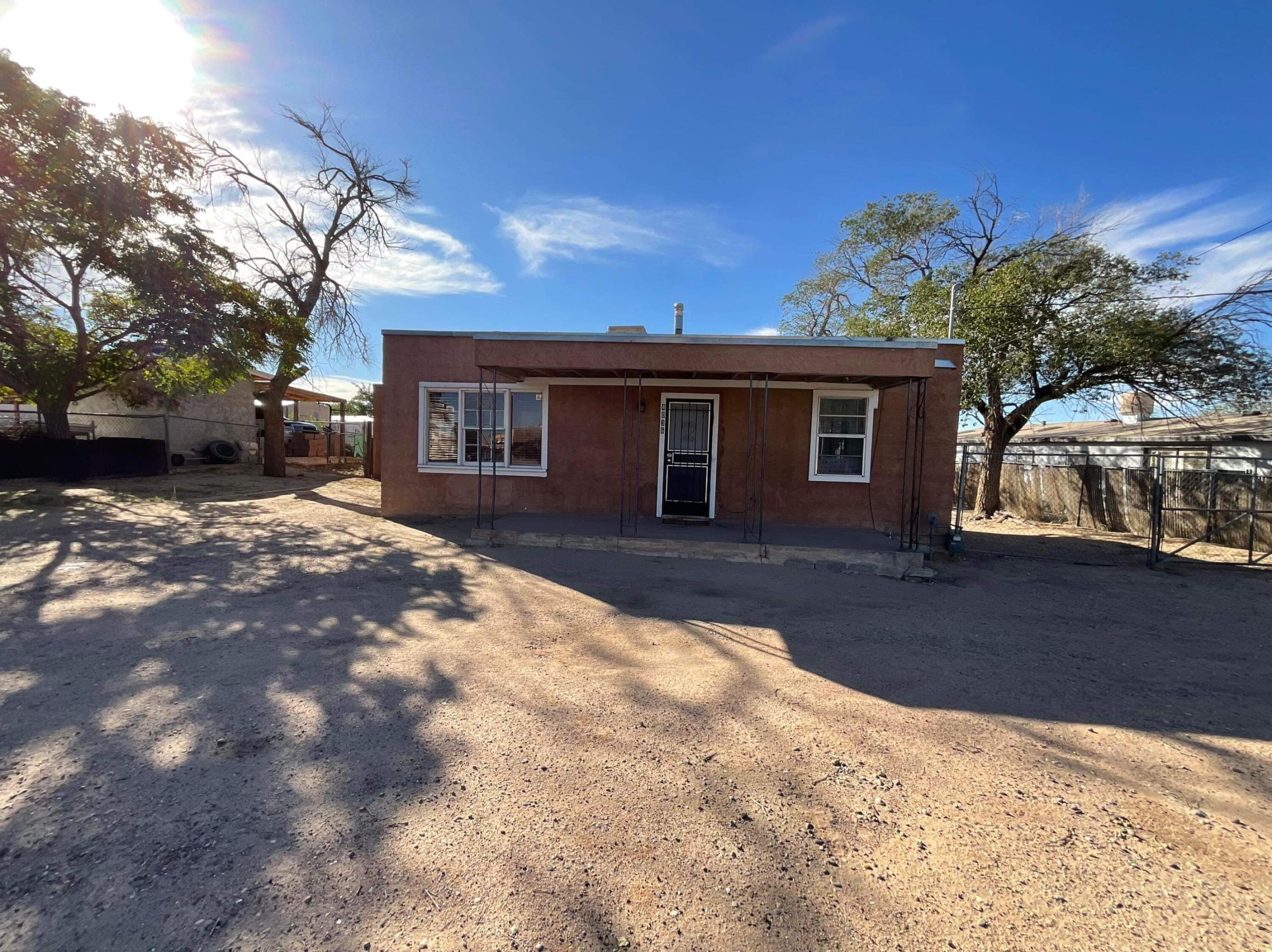 4036 Sunset Gardens Road SW