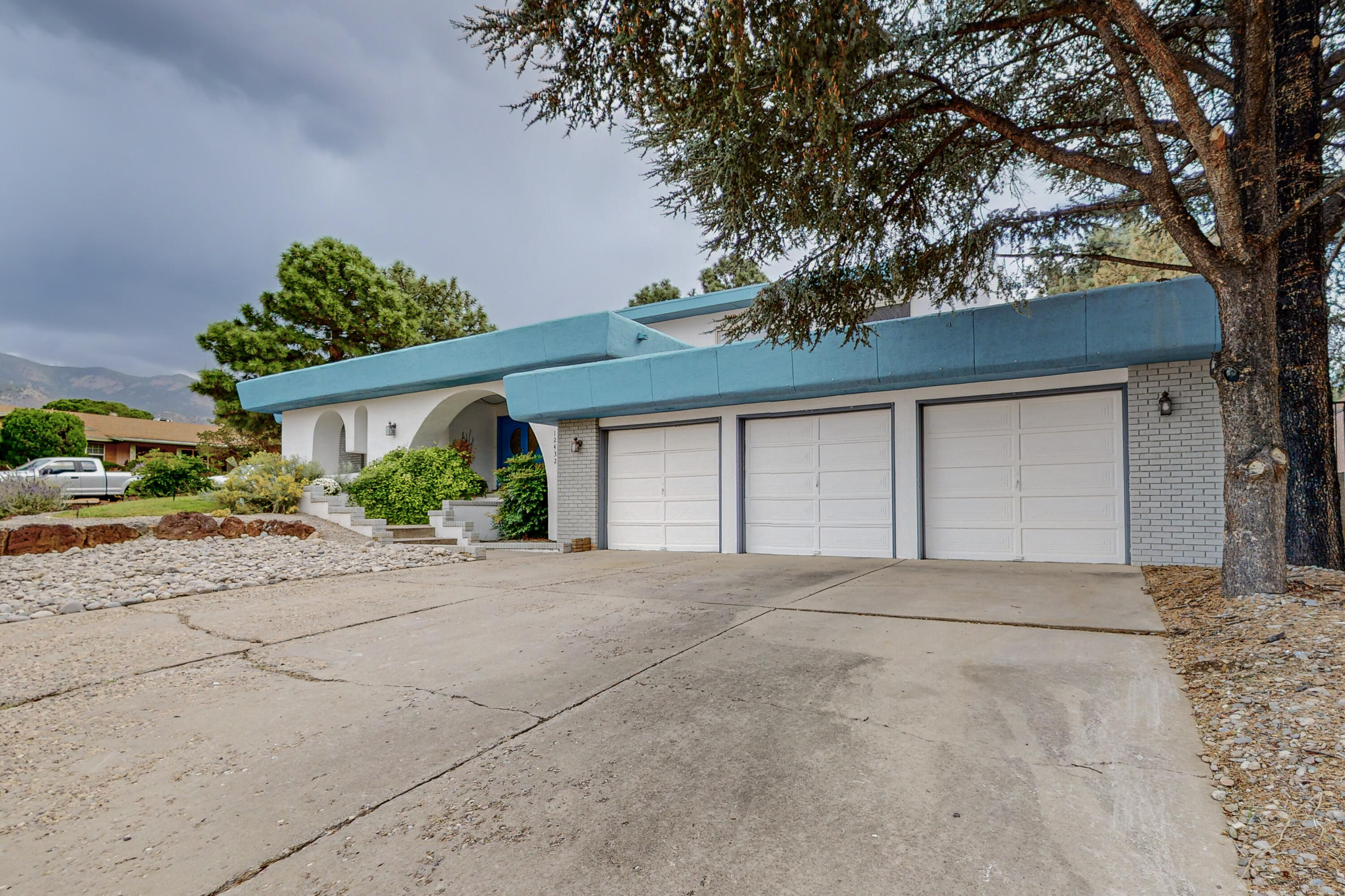 12432 Chelwood Place NE