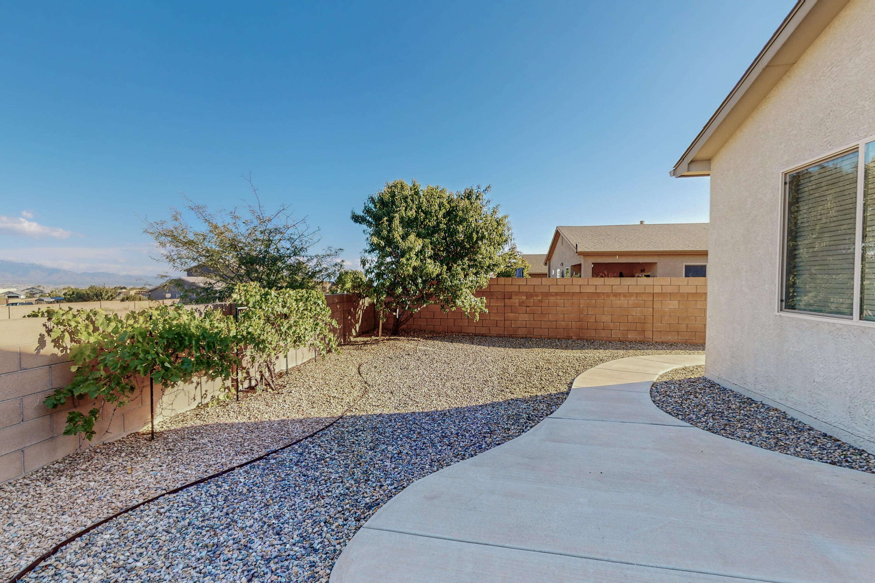 122 Landing Trail NE