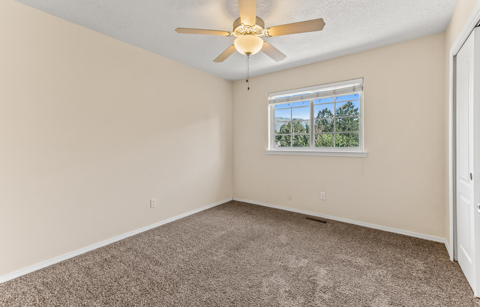 6809 El Modesto Court NE