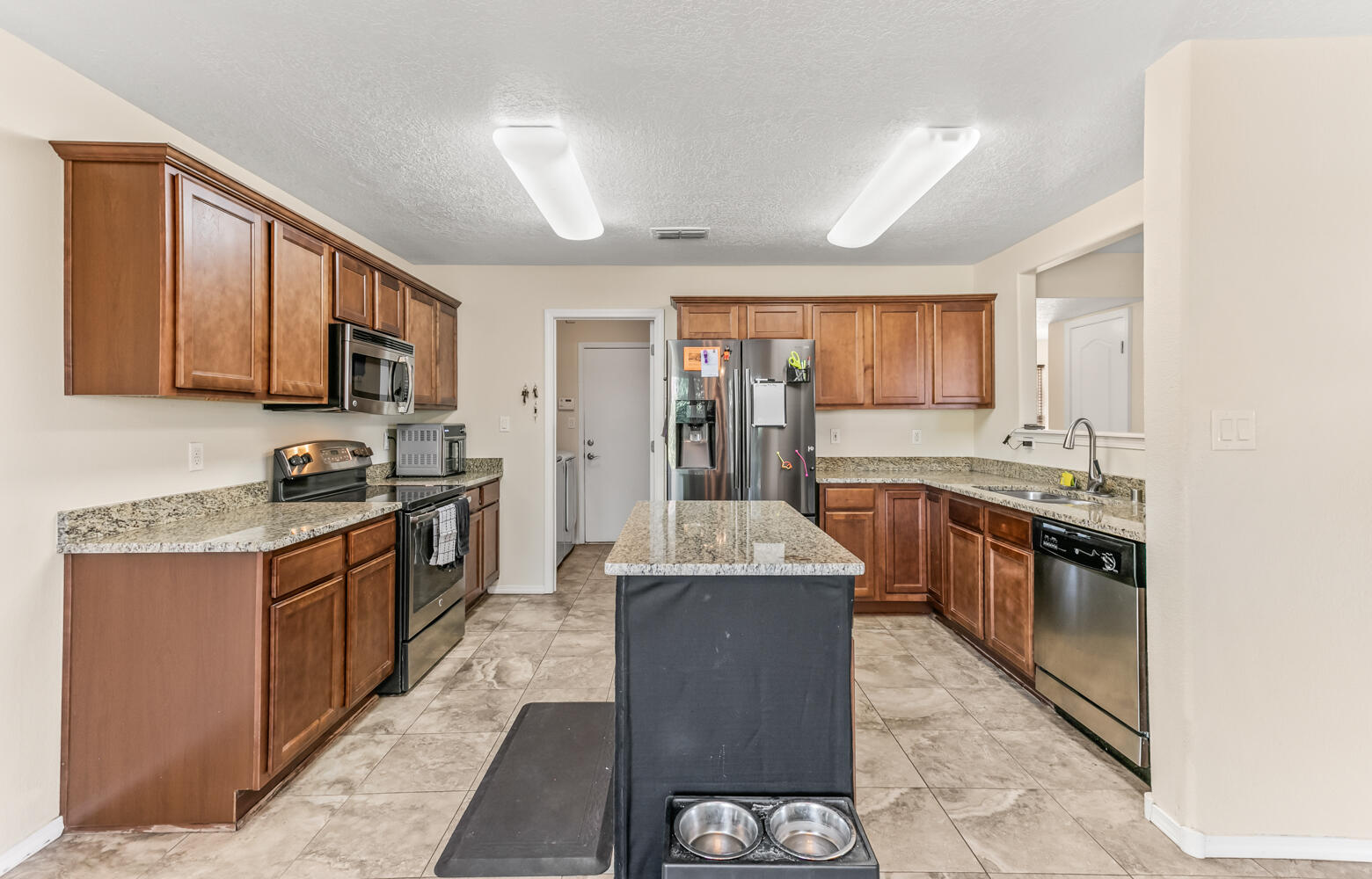 6809 El Modesto Court NE